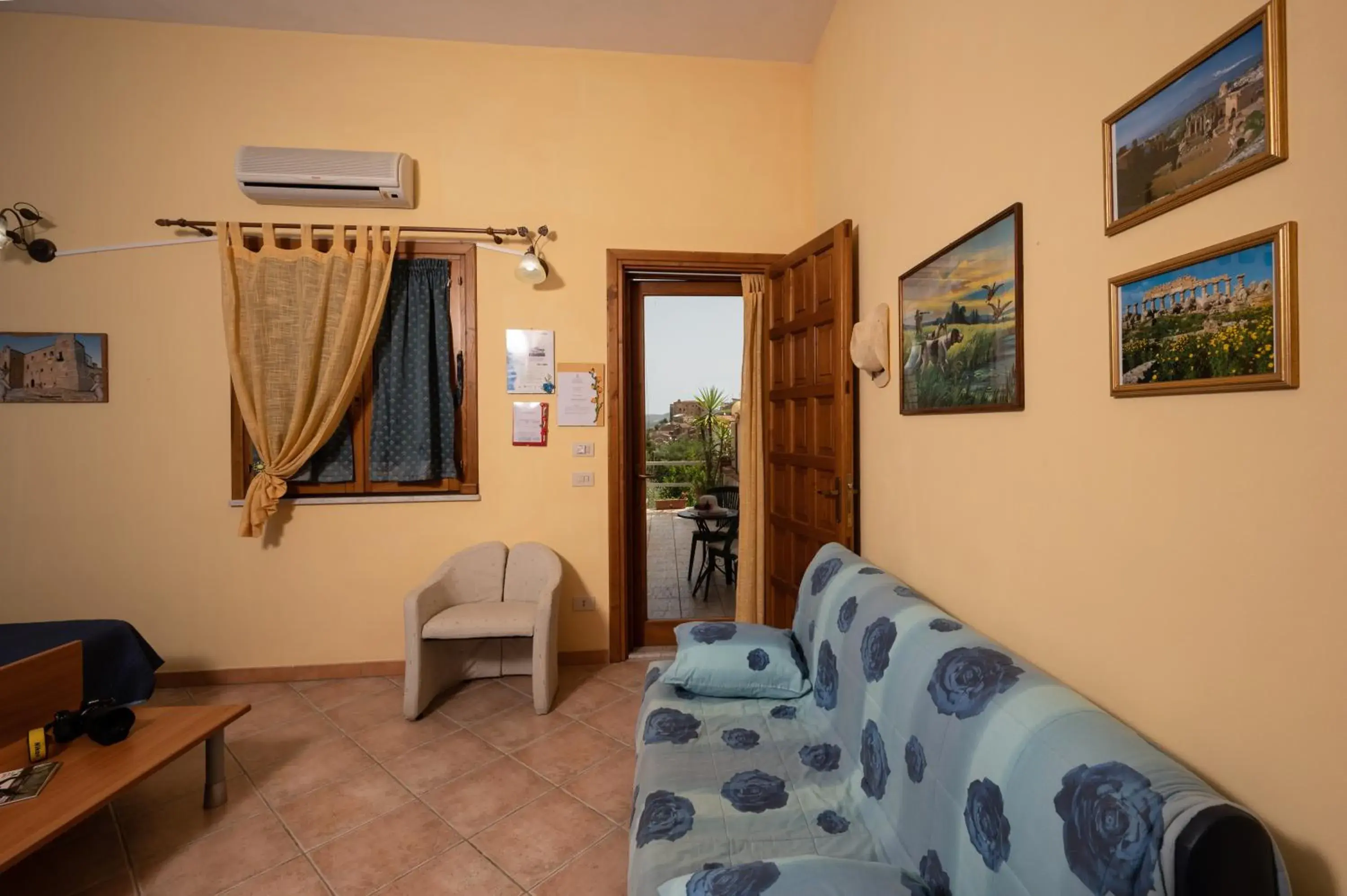 Triple Room with Bathroom in B&B Panorama Triple Room with Bathroom in B&B Panorama