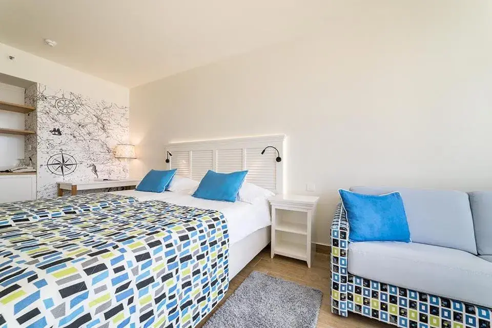 Double or Twin Room with Sofa Bed - Sea View in Amadria Park Beach Hotel Jure Double or Twin Room with Sofa Bed - Sea View in Amadria Park Beach Hotel Jure