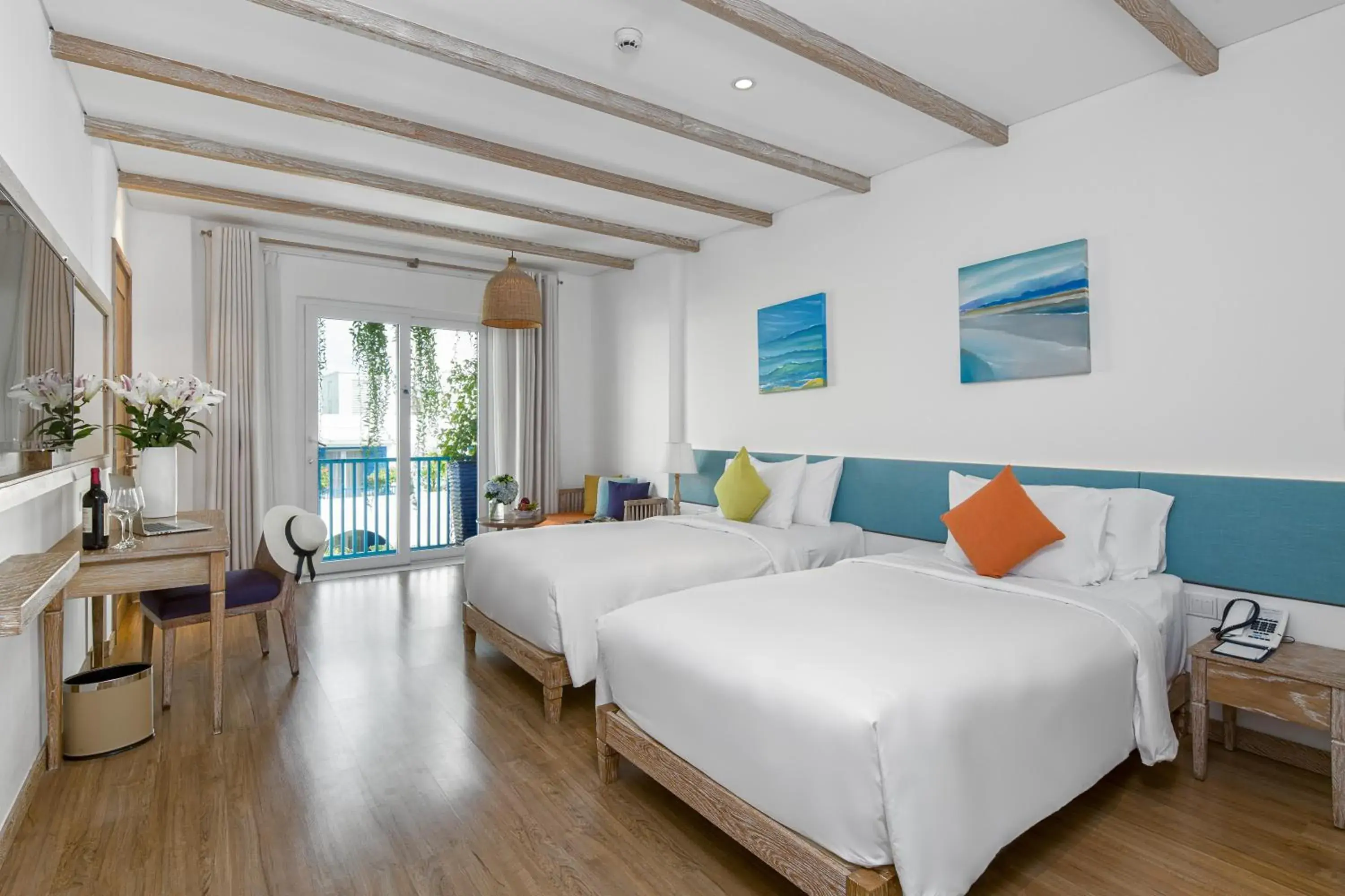 Elite Deluxe Twin Room with Balcony - Pool/City View in Risemount Premier Resort Da Nang Elite Deluxe Twin Room with Balcony - Pool/City View in Risemount Premier Resort Da Nang