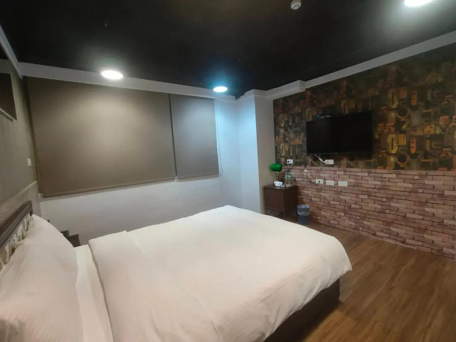 Single Room with Private External Bathroom - single occupancy in Bon Hotel Taipei Single Room with Private External Bathroom - single occupancy in Bon Hotel Taipei