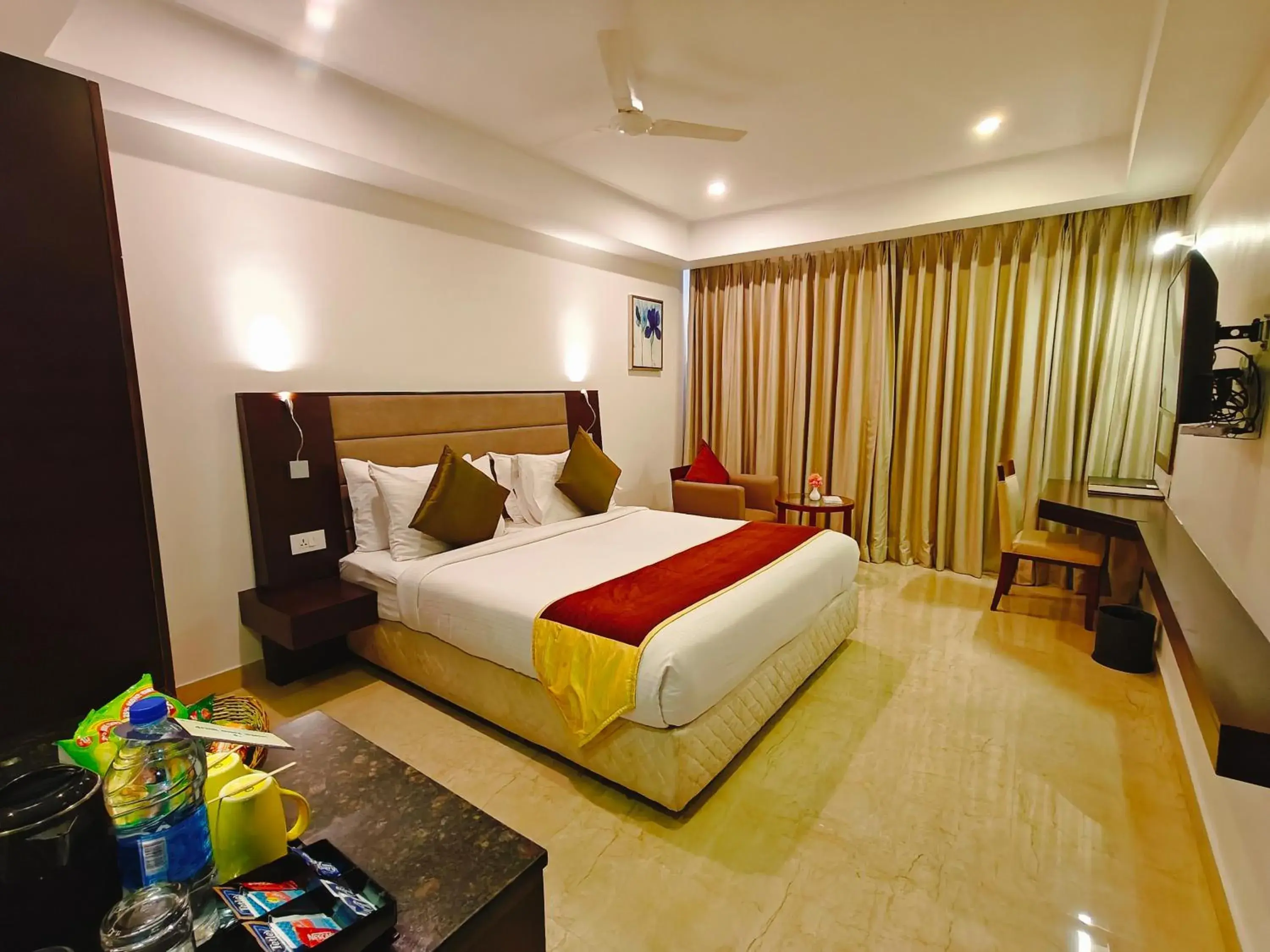 Large Double or Twin Room in Khanna Fiesta - A Bergamont Hotel, Vellore Large Double or Twin Room in Khanna Fiesta - A Bergamont Hotel, Vellore
