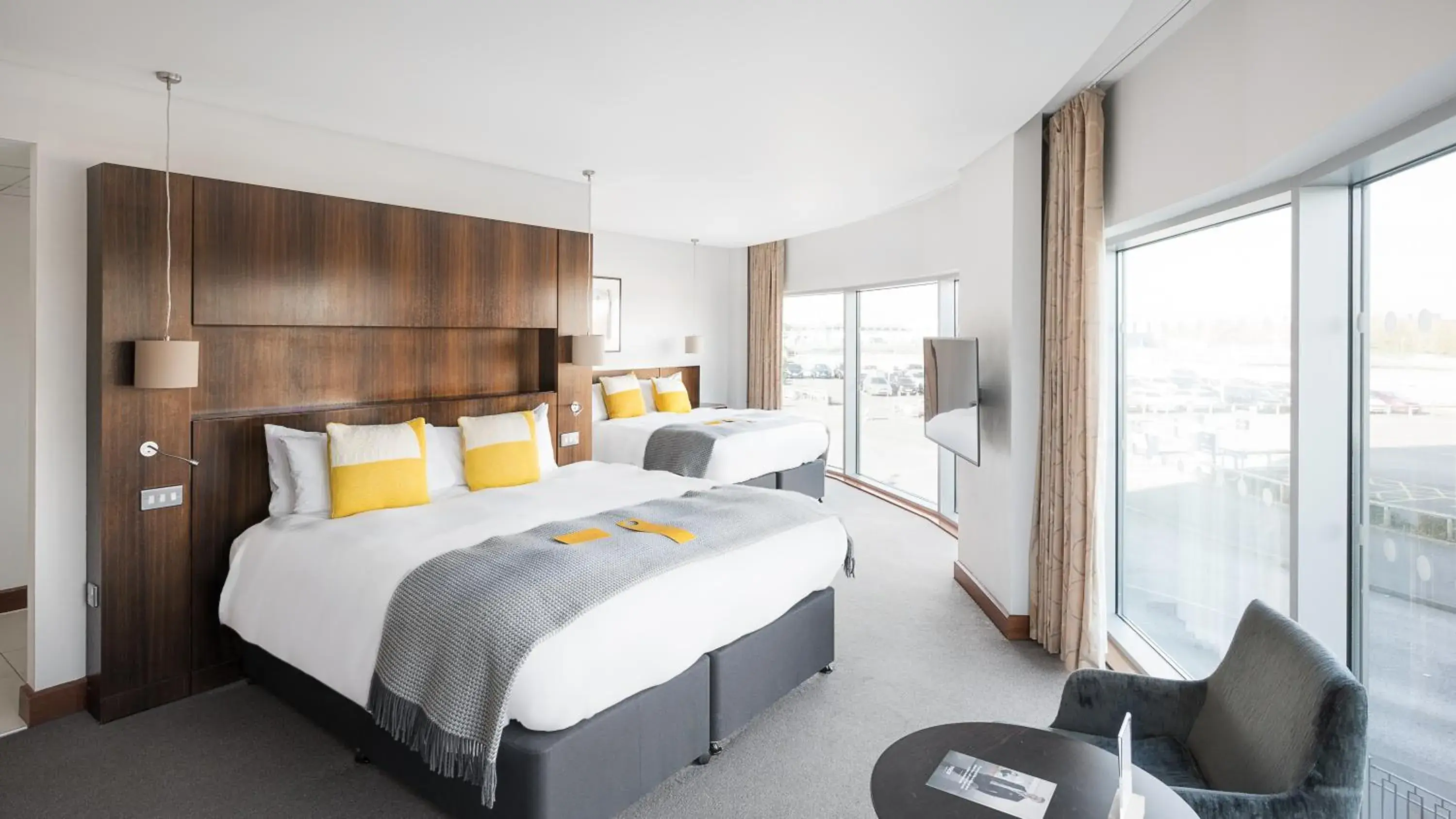 Deluxe Family Room in voco Reading Deluxe Family Room in voco Reading