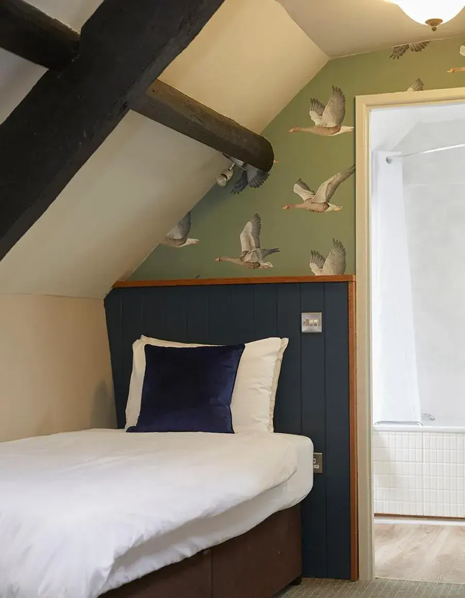 Twin Room - single occupancy in Old Manse Hotel by Greene King Inns Twin Room - single occupancy in Old Manse Hotel by Greene King Inns