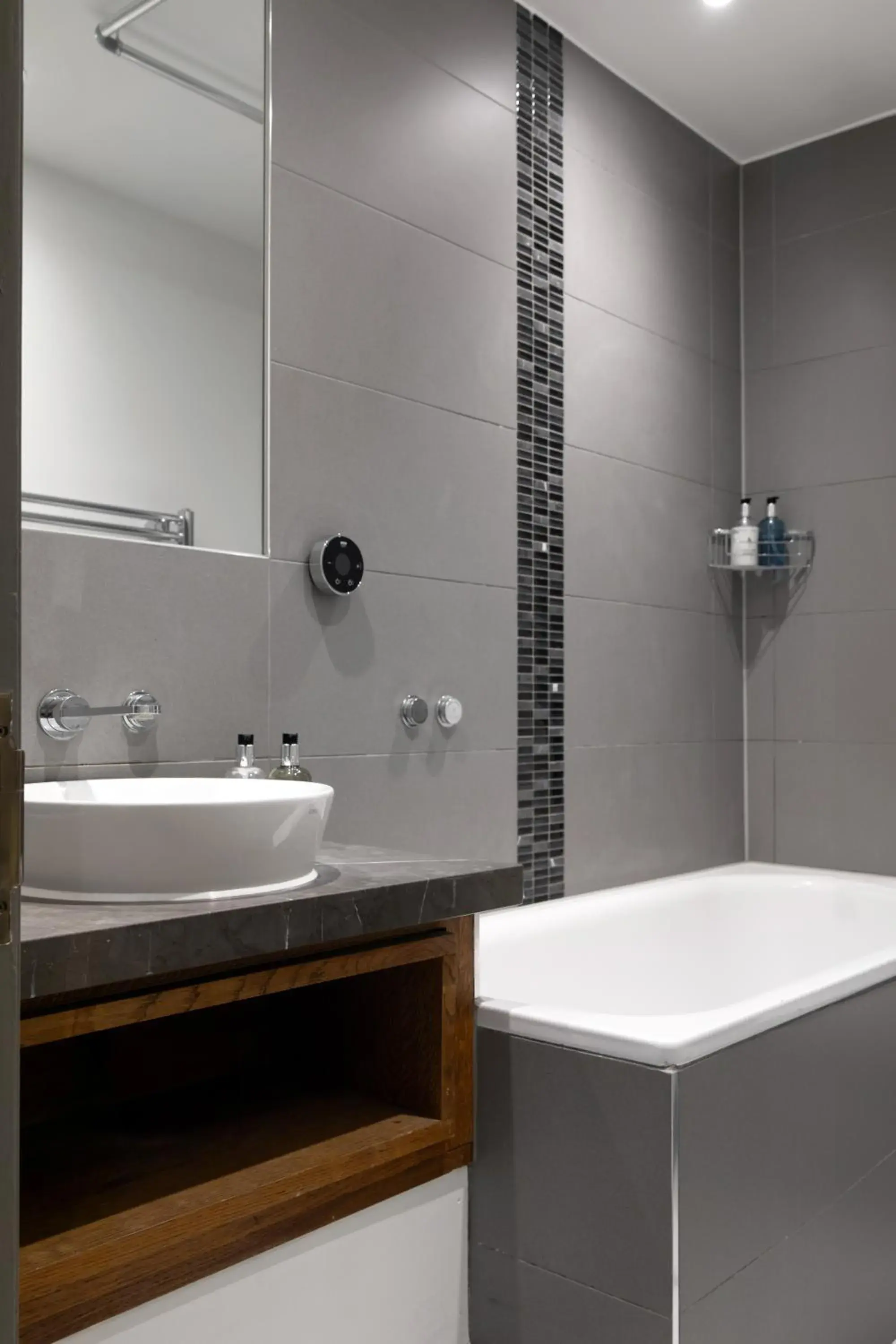 Classic Double Room in Red Lion Hotel Classic Double Room in Red Lion Hotel