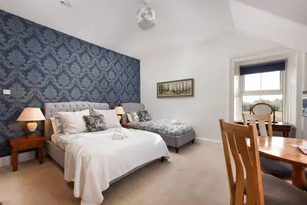 Family Room - single occupancy in Strathardle Lodge Family Room - single occupancy in Strathardle Lodge