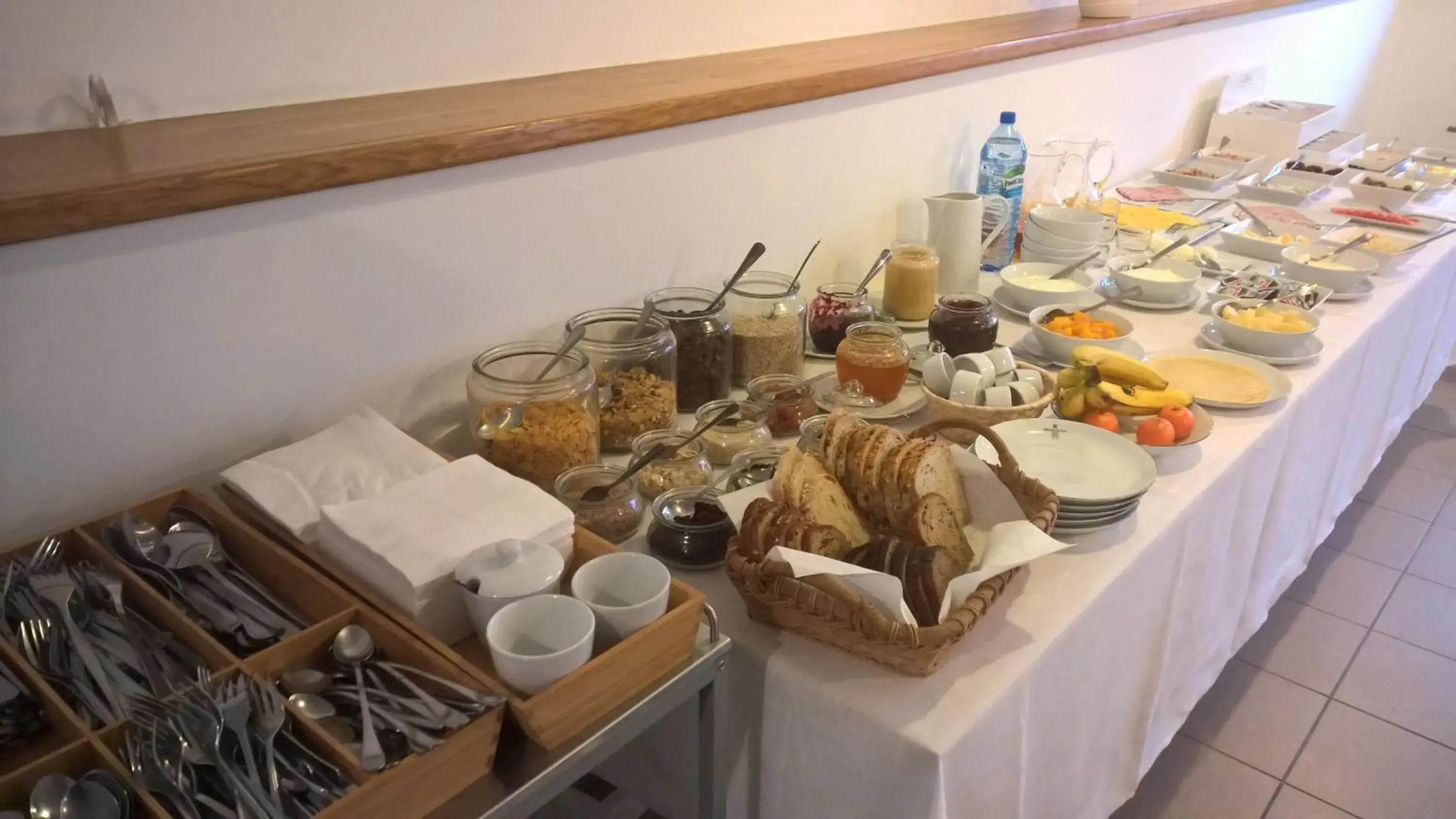 Family Room with Private Bathroom in Pension Lenno we Wleniu Family Room with Private Bathroom in Pension Lenno we Wleniu