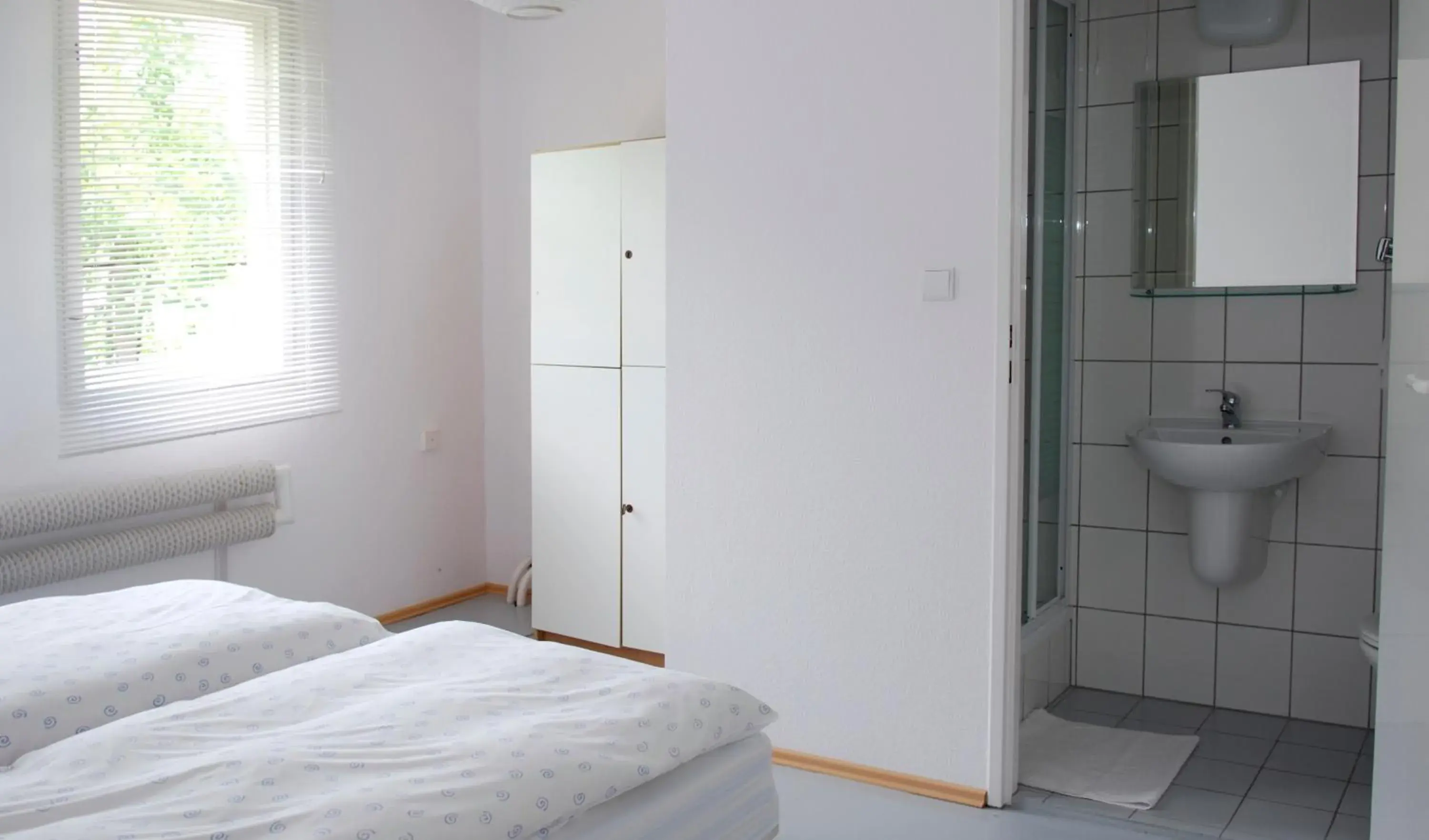 Double Room with Private Bathroom - single occupancy in Pension Lenno we Wleniu Double Room with Private Bathroom - single occupancy in Pension Lenno we Wleniu