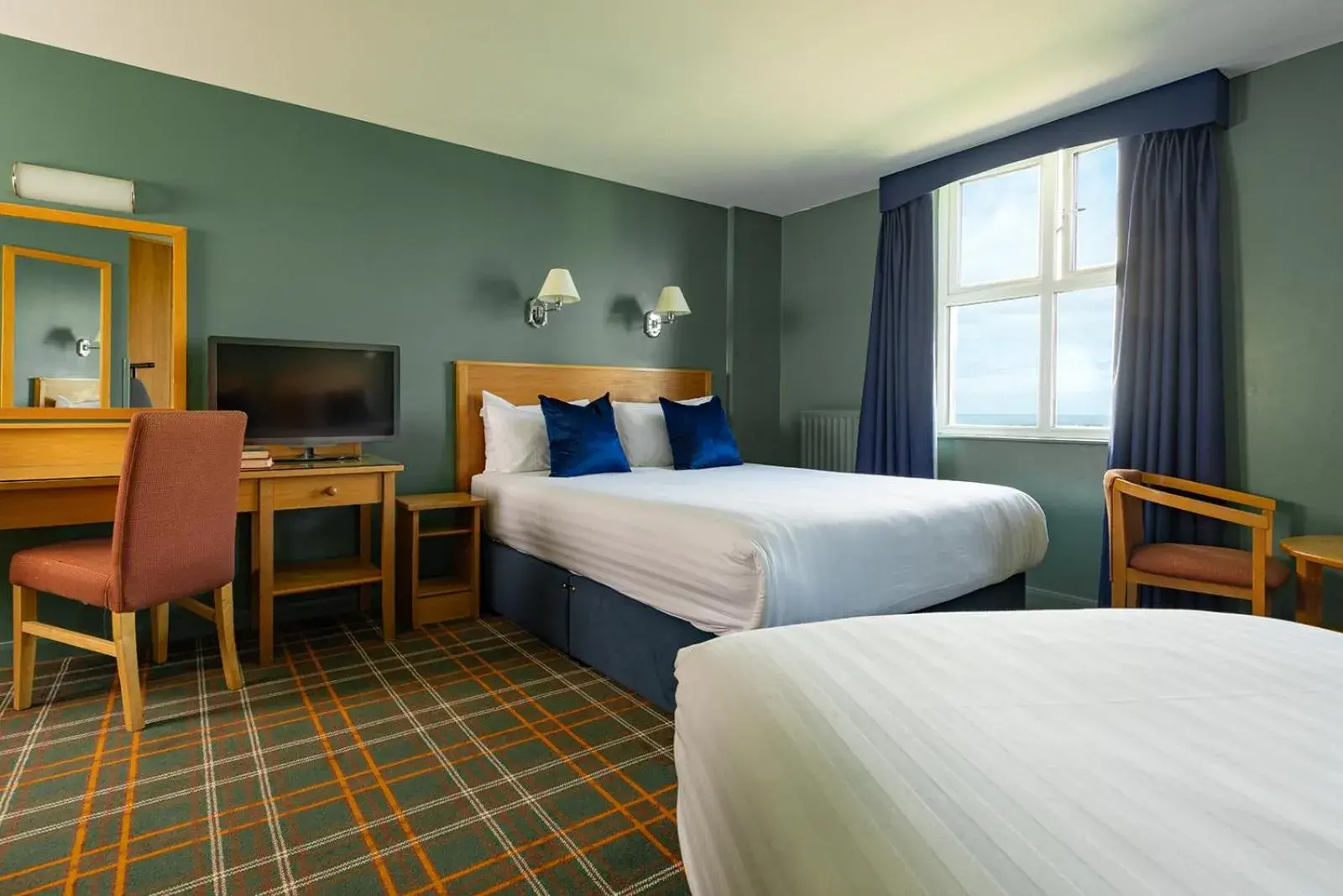 Triple Room with Sea View in Portrush Atlantic Hotel Triple Room with Sea View in Portrush Atlantic Hotel