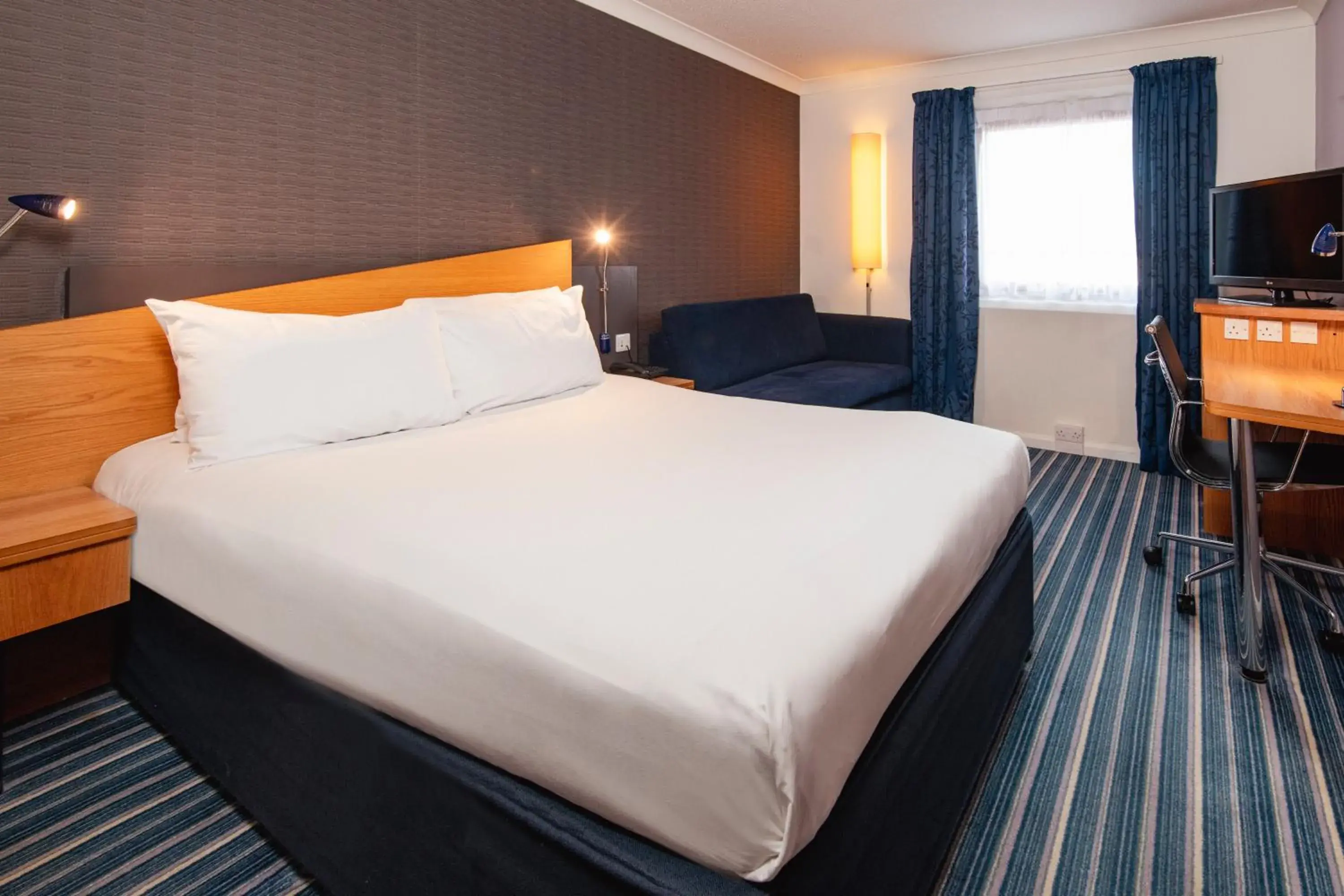 Standard Room with Free Hot Breakfast in Holiday Inn Express London Chingford by IHG Standard Room with Free Hot Breakfast in Holiday Inn Express London Chingford by IHG