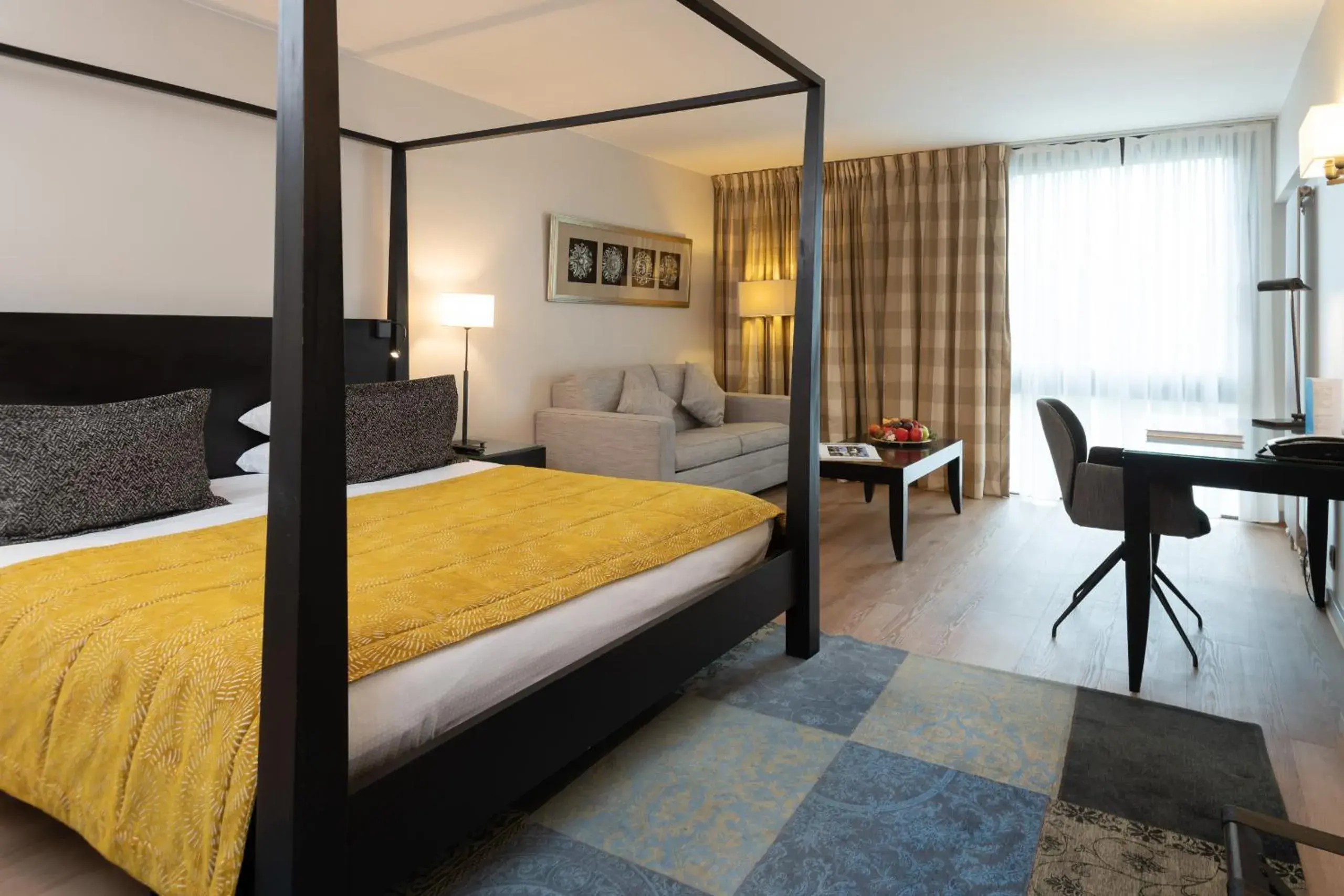 King Room with Lake View - single occupancy in Martin's Château Du Lac King Room with Lake View - single occupancy in Martin's Château Du Lac