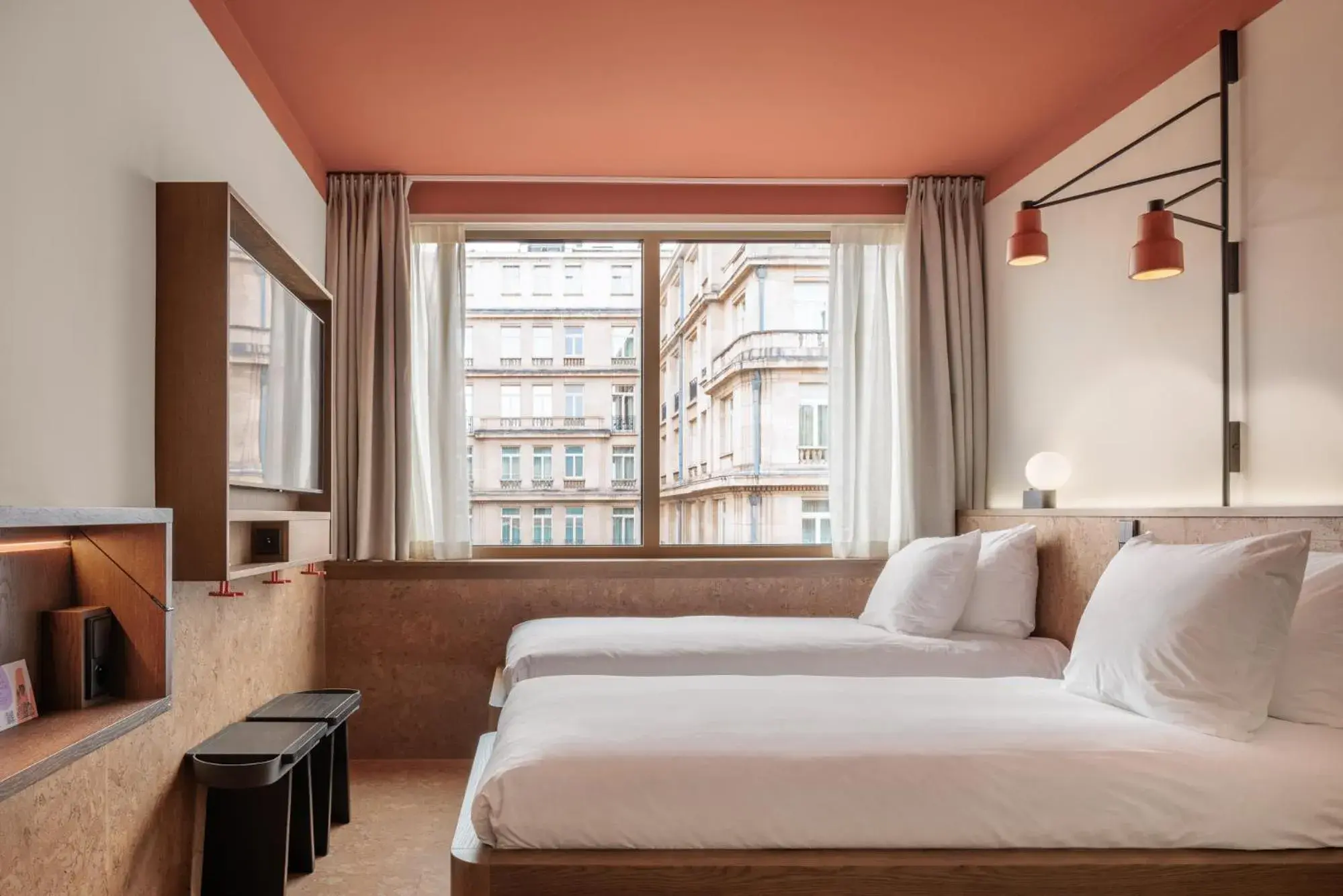 Sustainable Standard Twin in The Usual Brussels Sustainable Standard Twin in The Usual Brussels