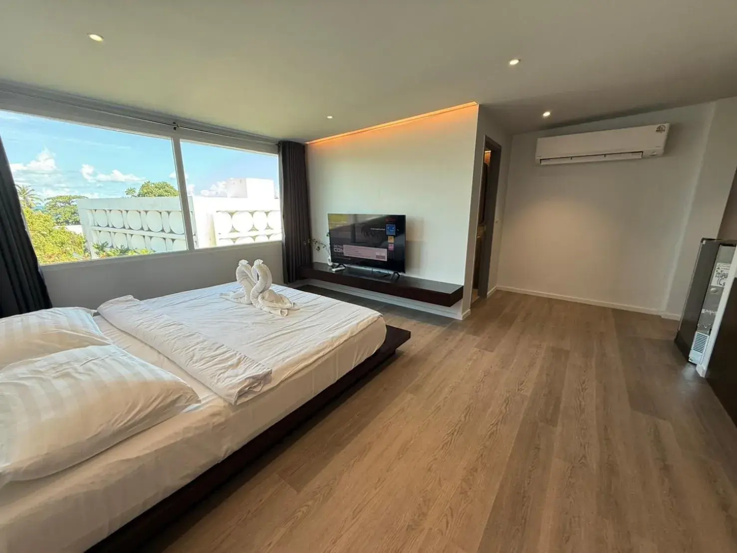 Deluxe Double Room with Sea View in P168 Hostel Samui Deluxe Double Room with Sea View in P168 Hostel Samui