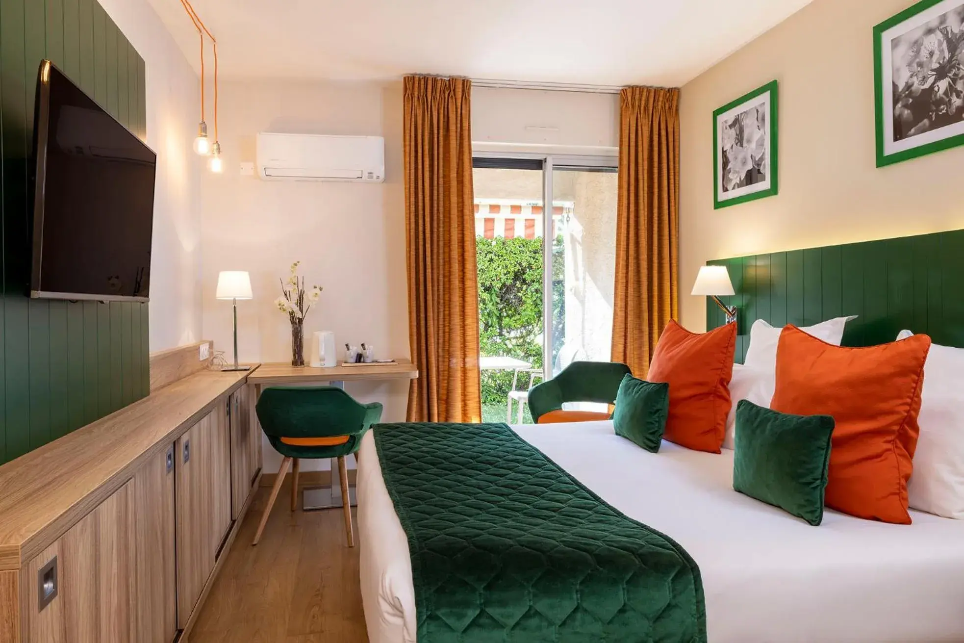 Comfort Studio (2 Adults) in Hôtel & Résidence Lou Paradou Gréoux Les Bains Comfort Studio (2 Adults) in Hôtel & Résidence Lou Paradou Gréoux Les Bains