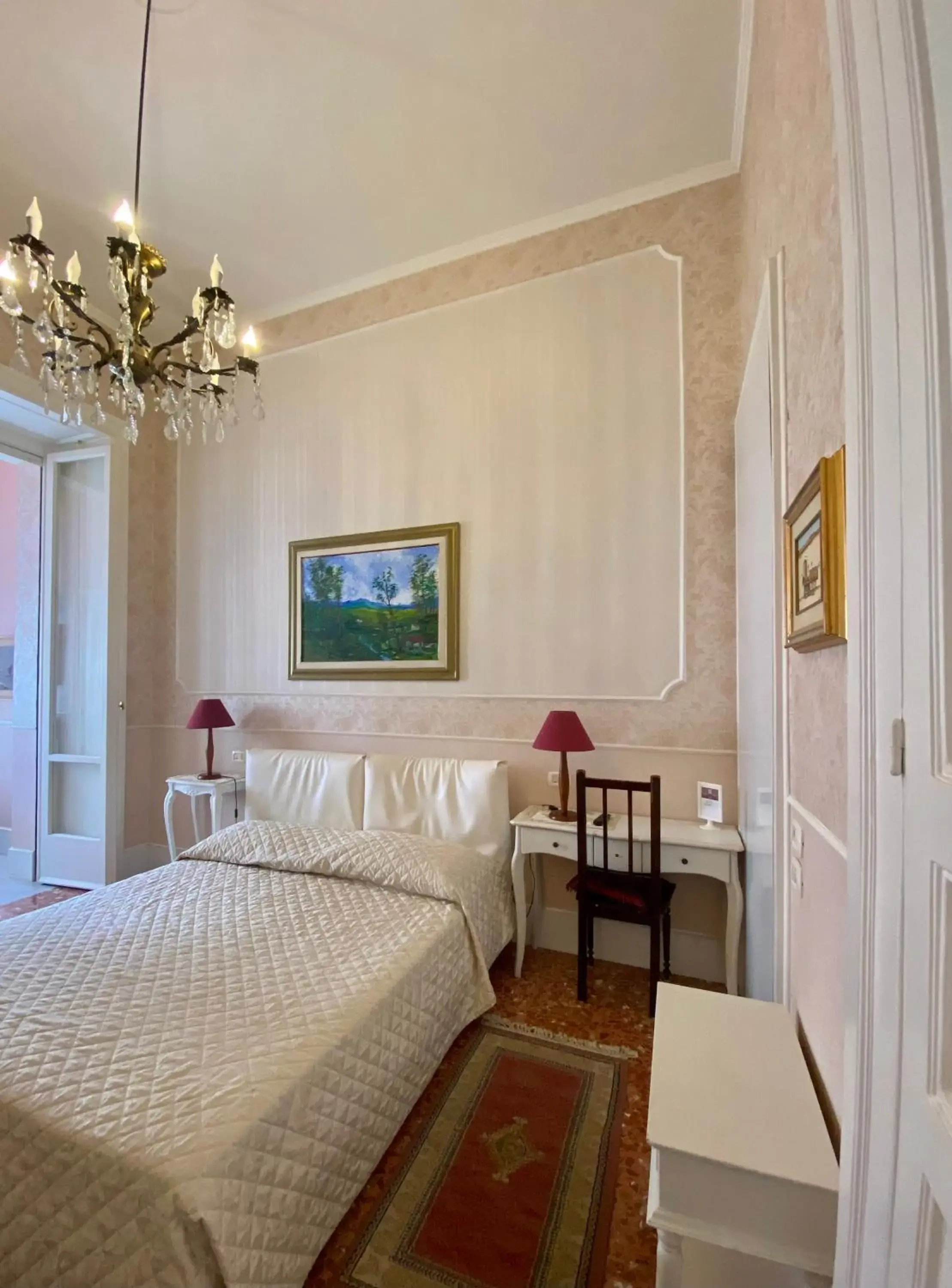 King Suite with Balcony in Monfort Club B&B King Suite with Balcony in Monfort Club B&B