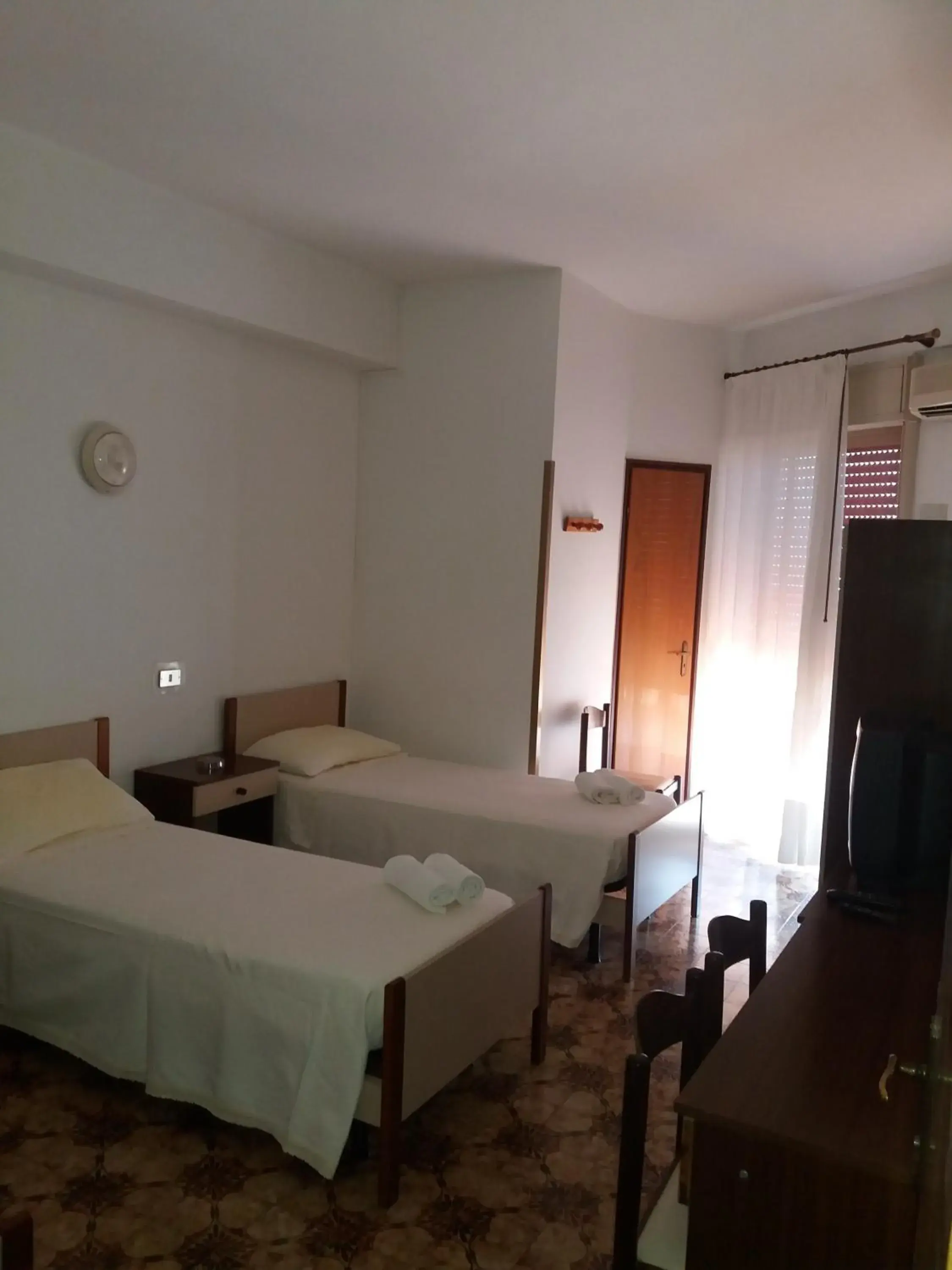 Standard Double or Twin Room with Balcony in Albergo Europa Standard Double or Twin Room with Balcony in Albergo Europa