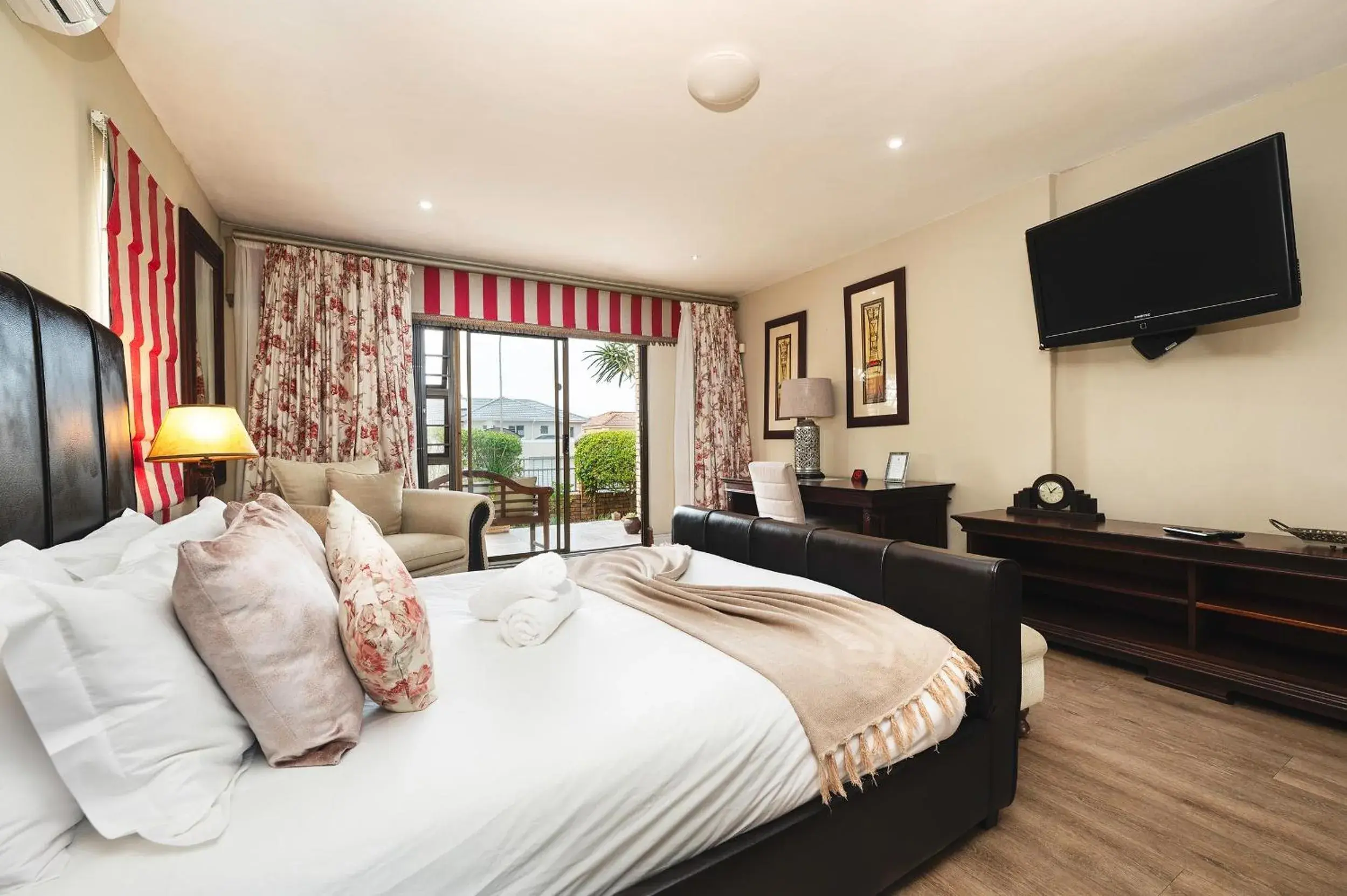 Deluxe Queen Room - single occupancy in Nautilus Guesthouse Deluxe Queen Room - single occupancy in Nautilus Guesthouse