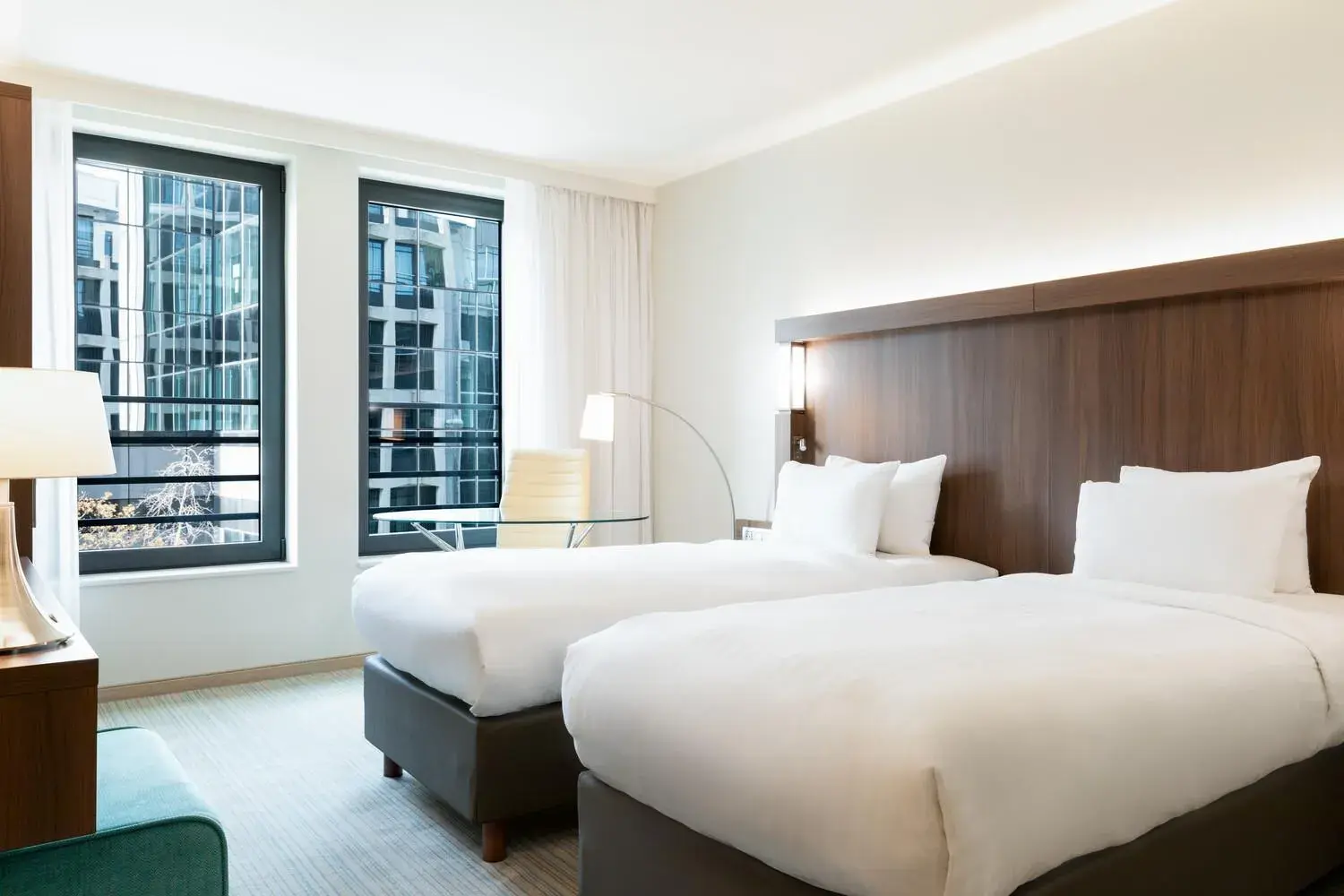 Standard Twin Room in Courtyard by Marriott Brussels EU Standard Twin Room in Courtyard by Marriott Brussels EU