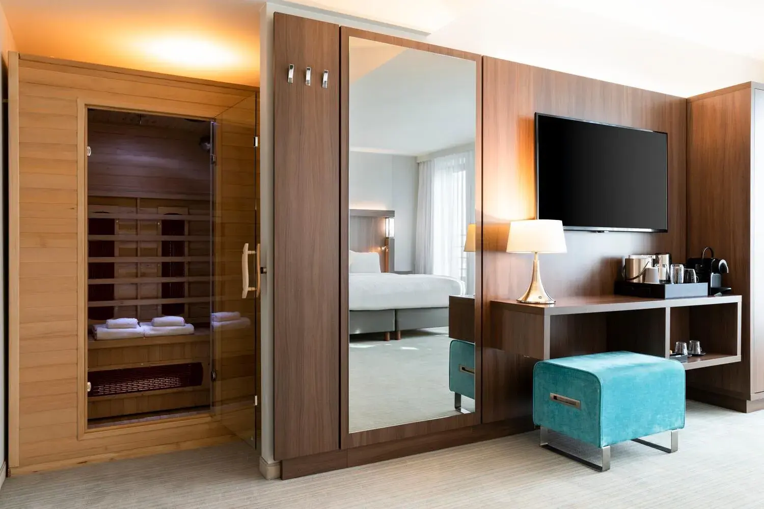 Executive King Room in Courtyard by Marriott Brussels EU Executive King Room in Courtyard by Marriott Brussels EU