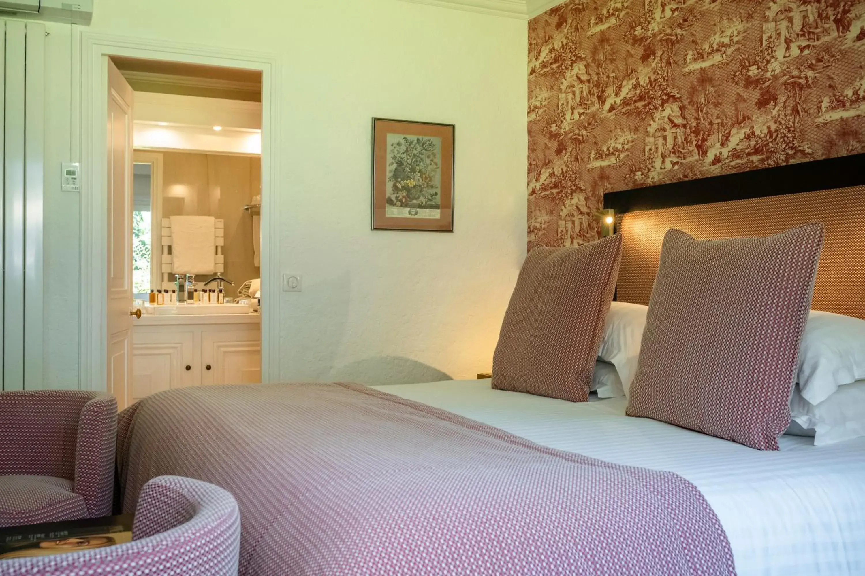 Double Room with Garden View in Les Manoirs de Tourgéville Double Room with Garden View in Les Manoirs de Tourgéville