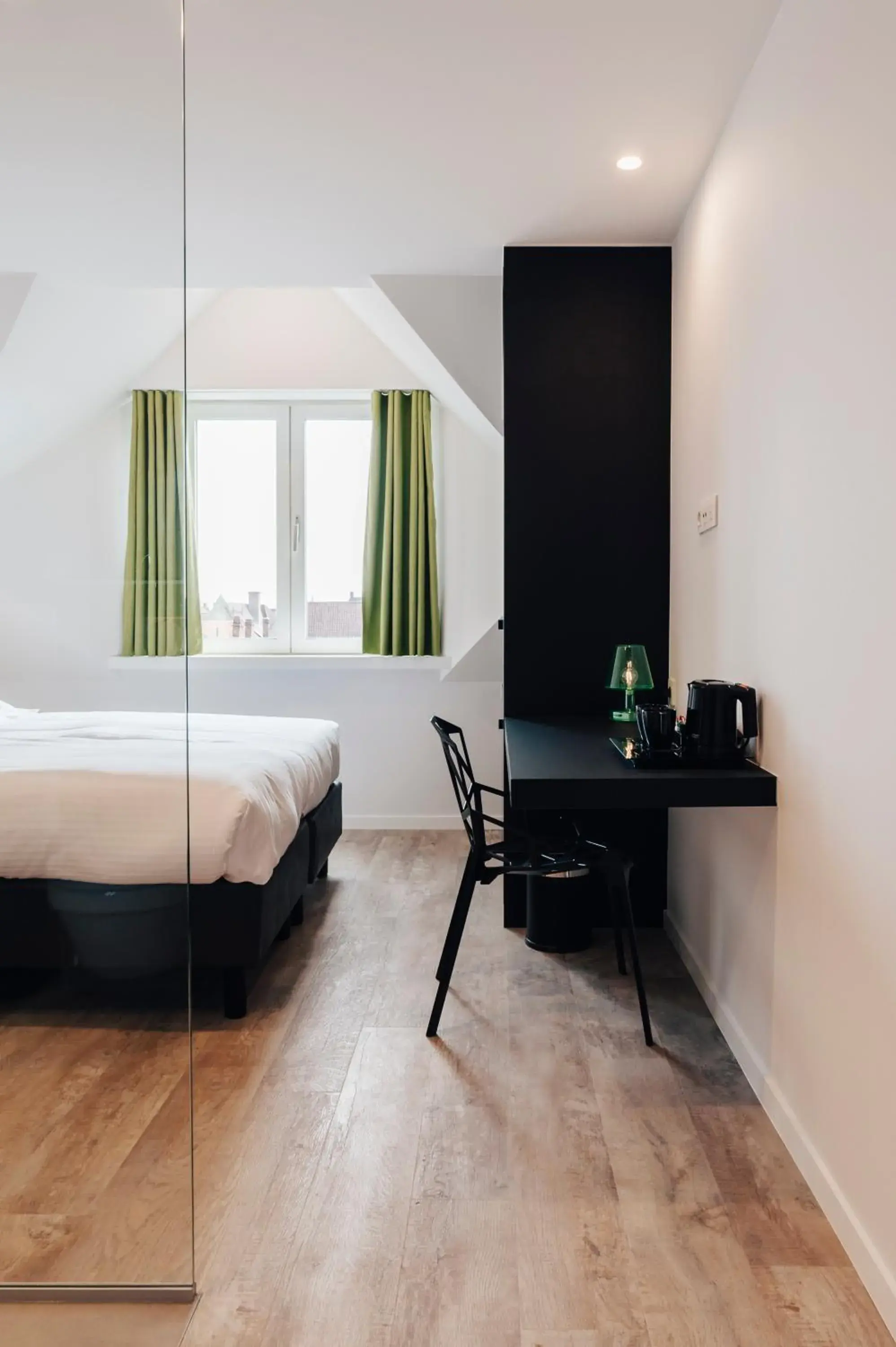 Budget Twin Room in Hotel Portinari Budget Twin Room in Hotel Portinari