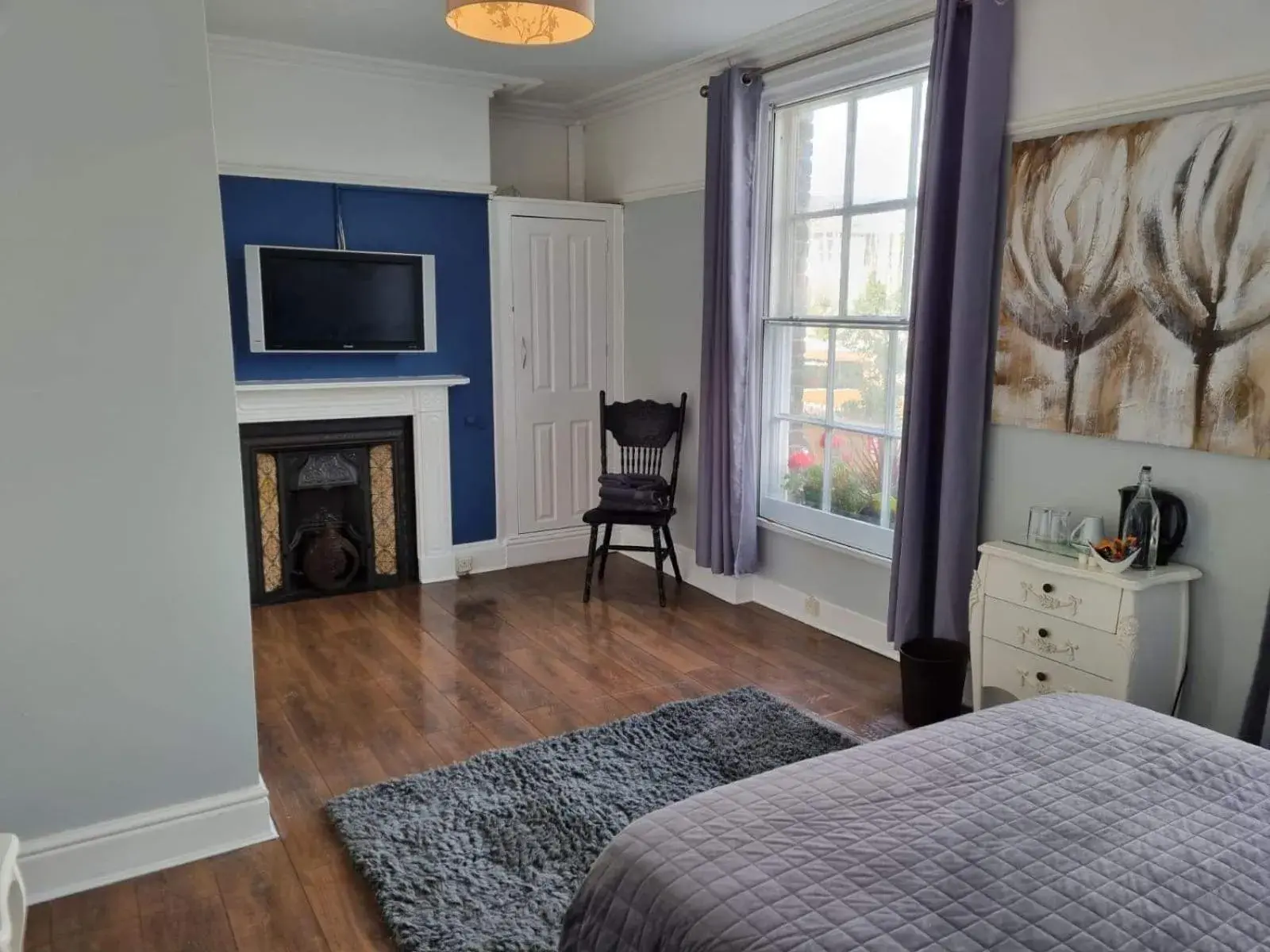 Double Room with Private Bathroom in Y Castell Double Room with Private Bathroom in Y Castell