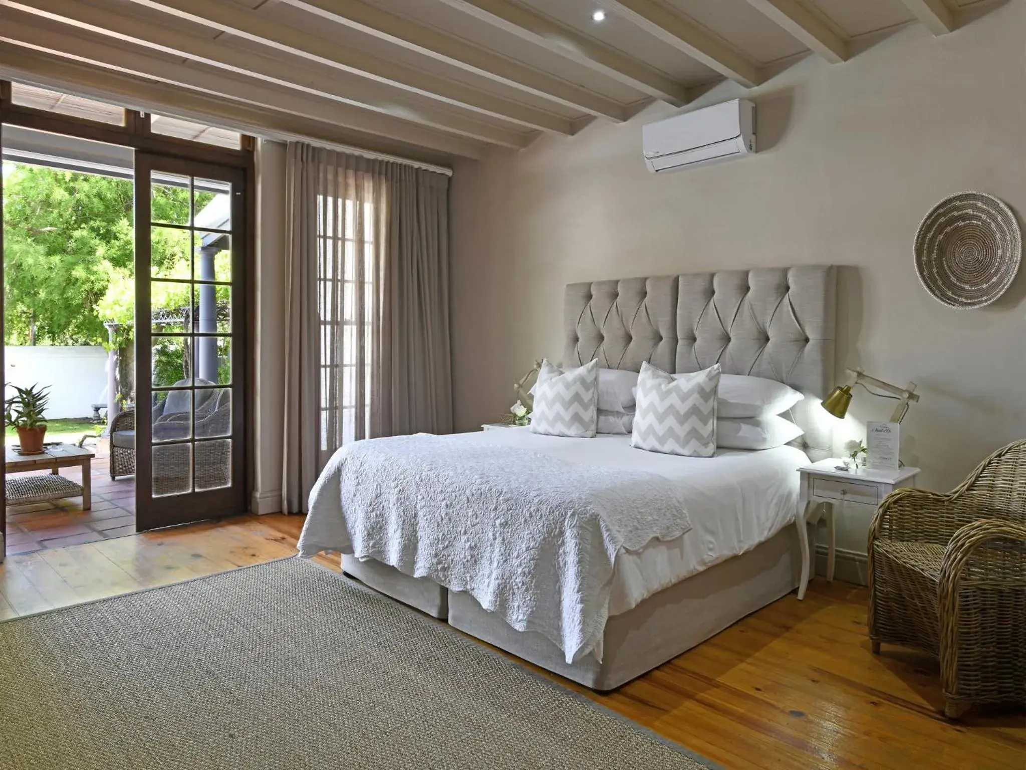 Double Room - single occupancy in Mont d'Or Franschhoek Double Room - single occupancy in Mont d'Or Franschhoek