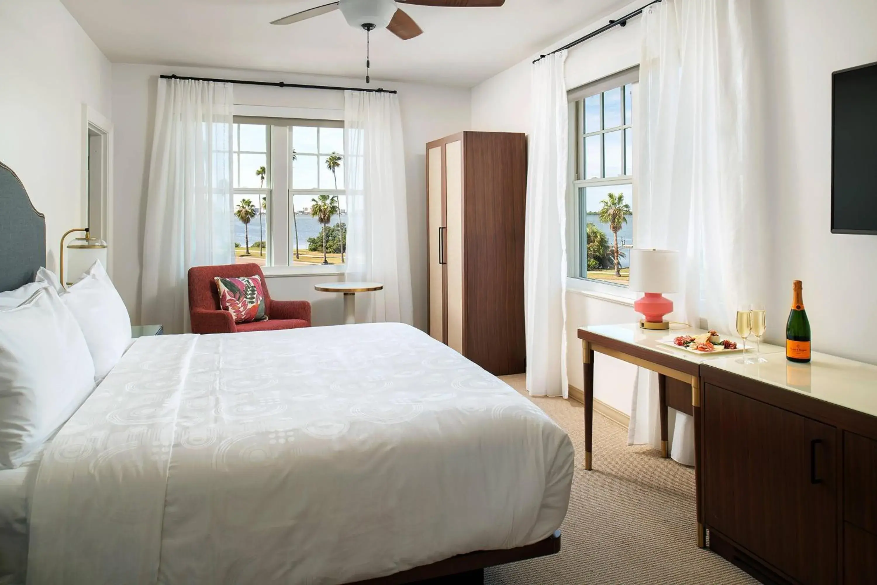 King Room with View in Fenway Hotel, Autograph Collection King Room with View in Fenway Hotel, Autograph Collection