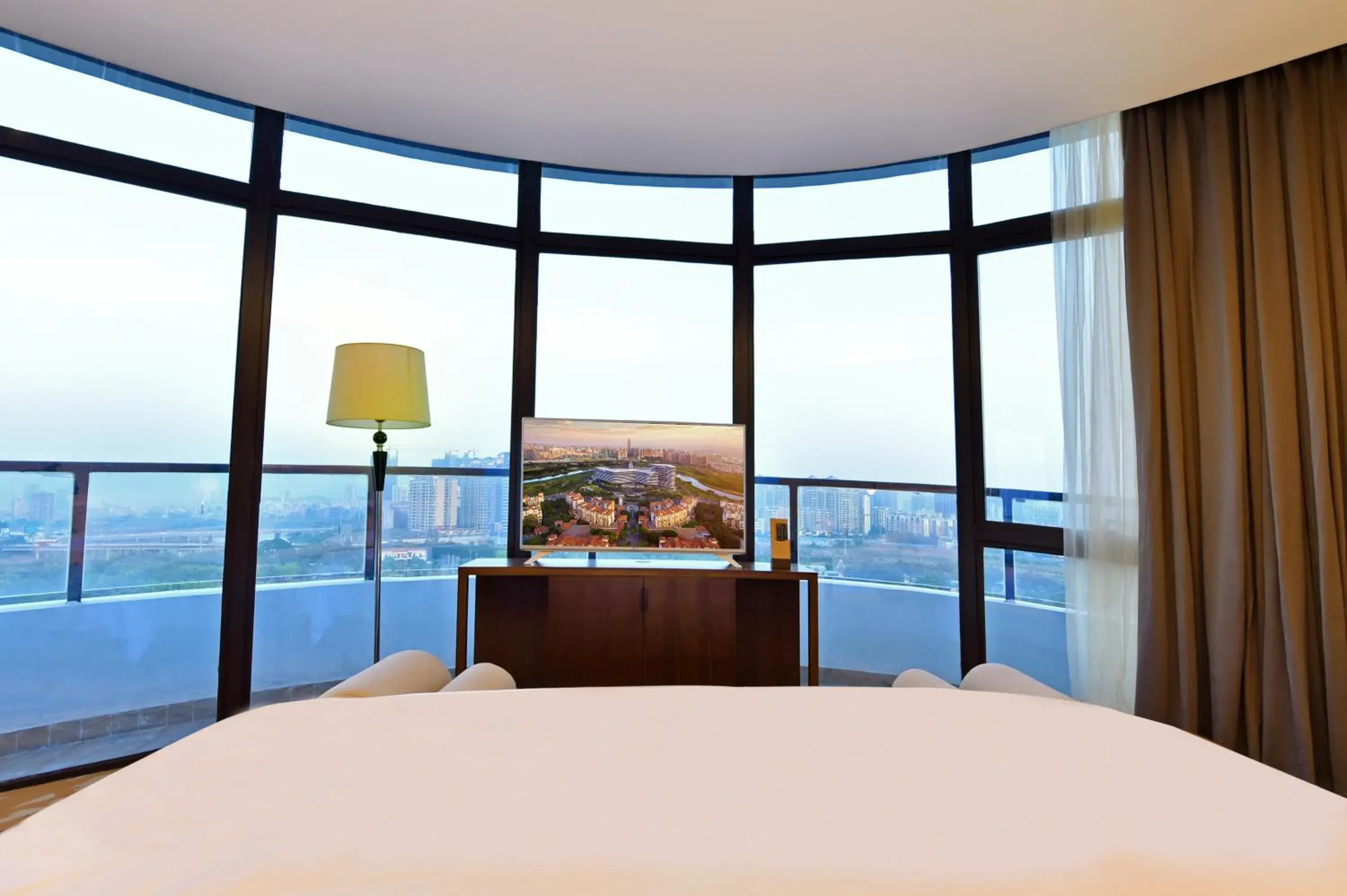 Business Suite in Grand Skylight International Hotel Huizhou Business Suite in Grand Skylight International Hotel Huizhou