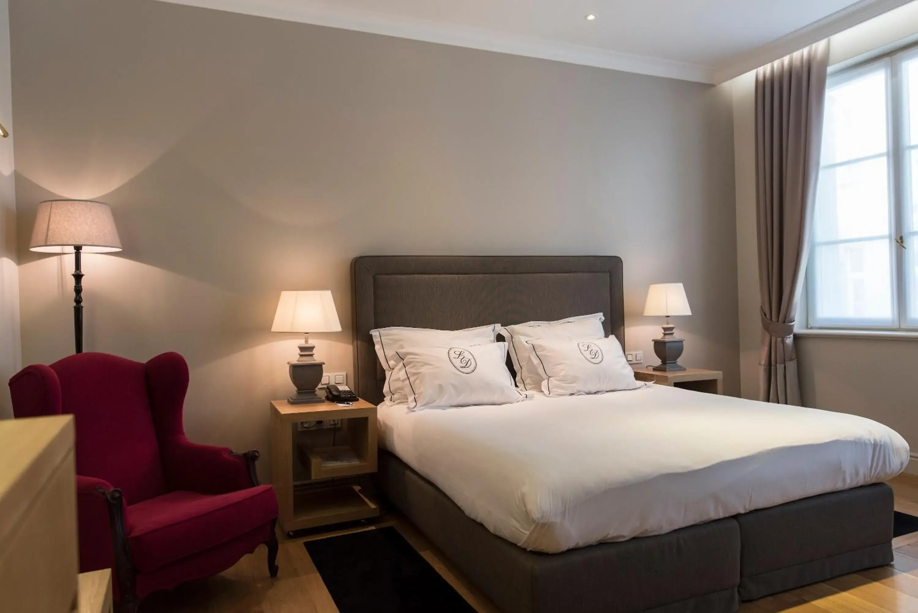 Junior Suite with Garden View in Hotel le Dixseptieme Junior Suite with Garden View in Hotel le Dixseptieme