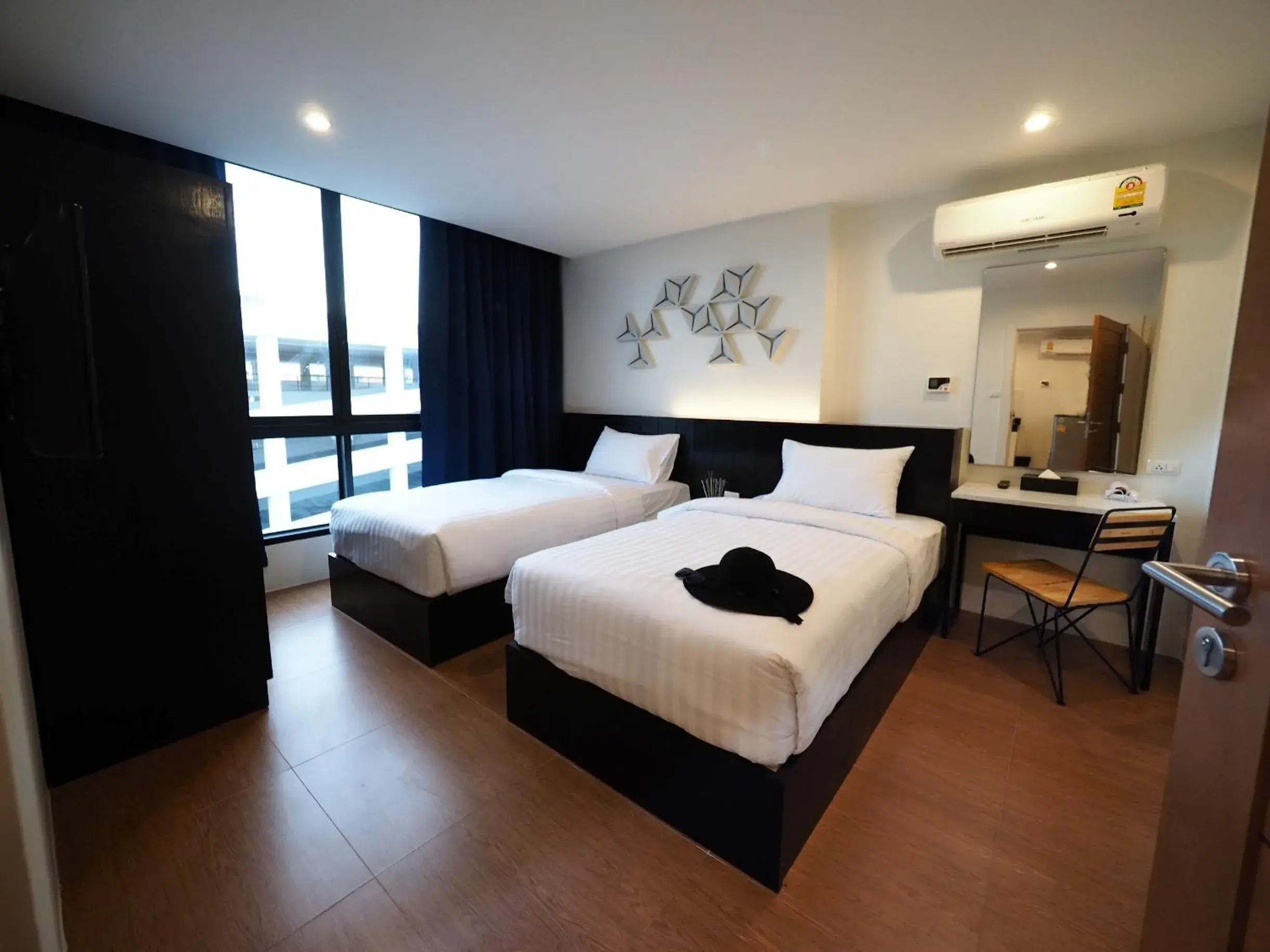 Deluxe Twin Room in 130 Hotel & Residence Bangkok Deluxe Twin Room in 130 Hotel & Residence Bangkok