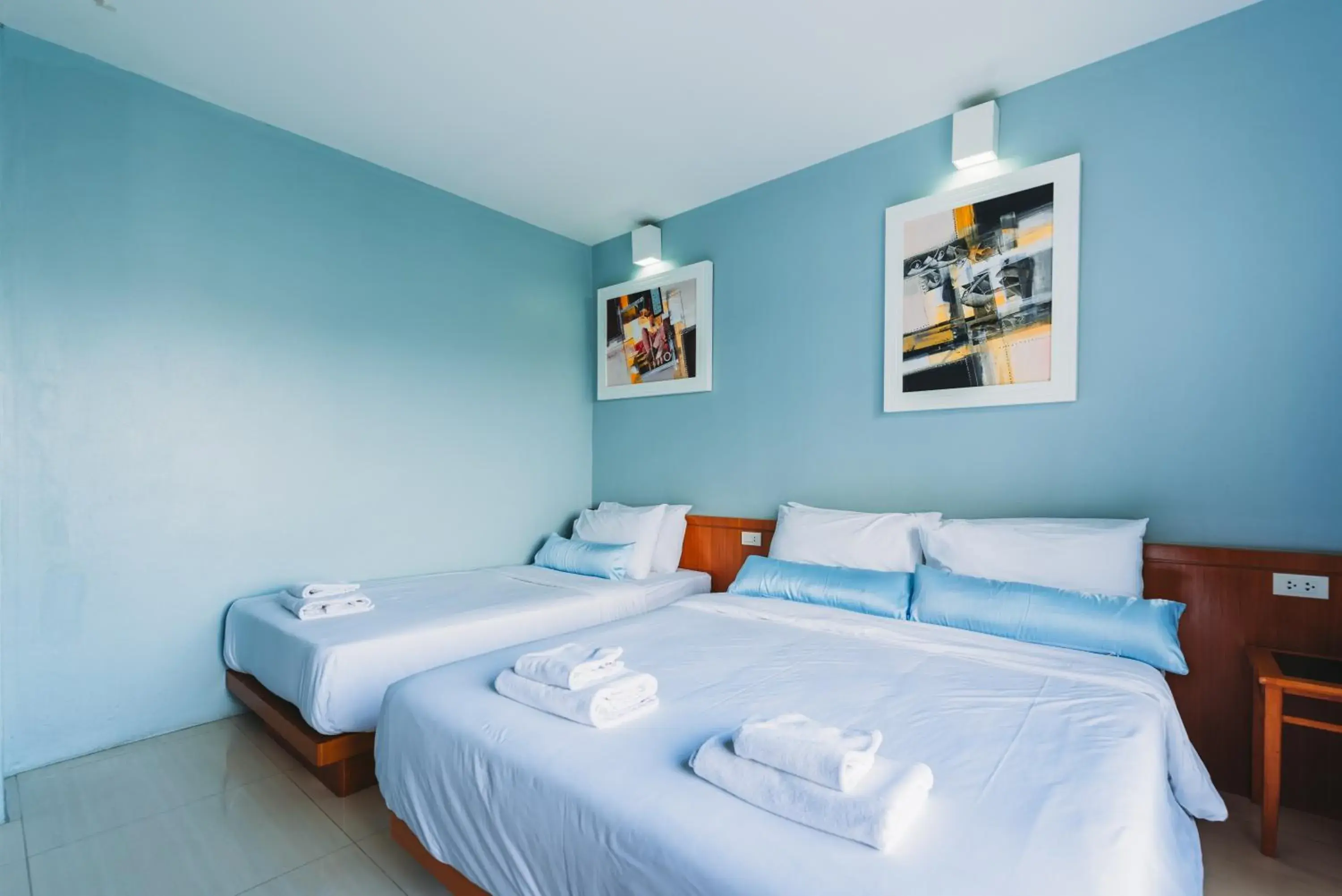 Family Room in Villa Cha-Cha Khaosan Rambuttri Family Room in Villa Cha-Cha Khaosan Rambuttri