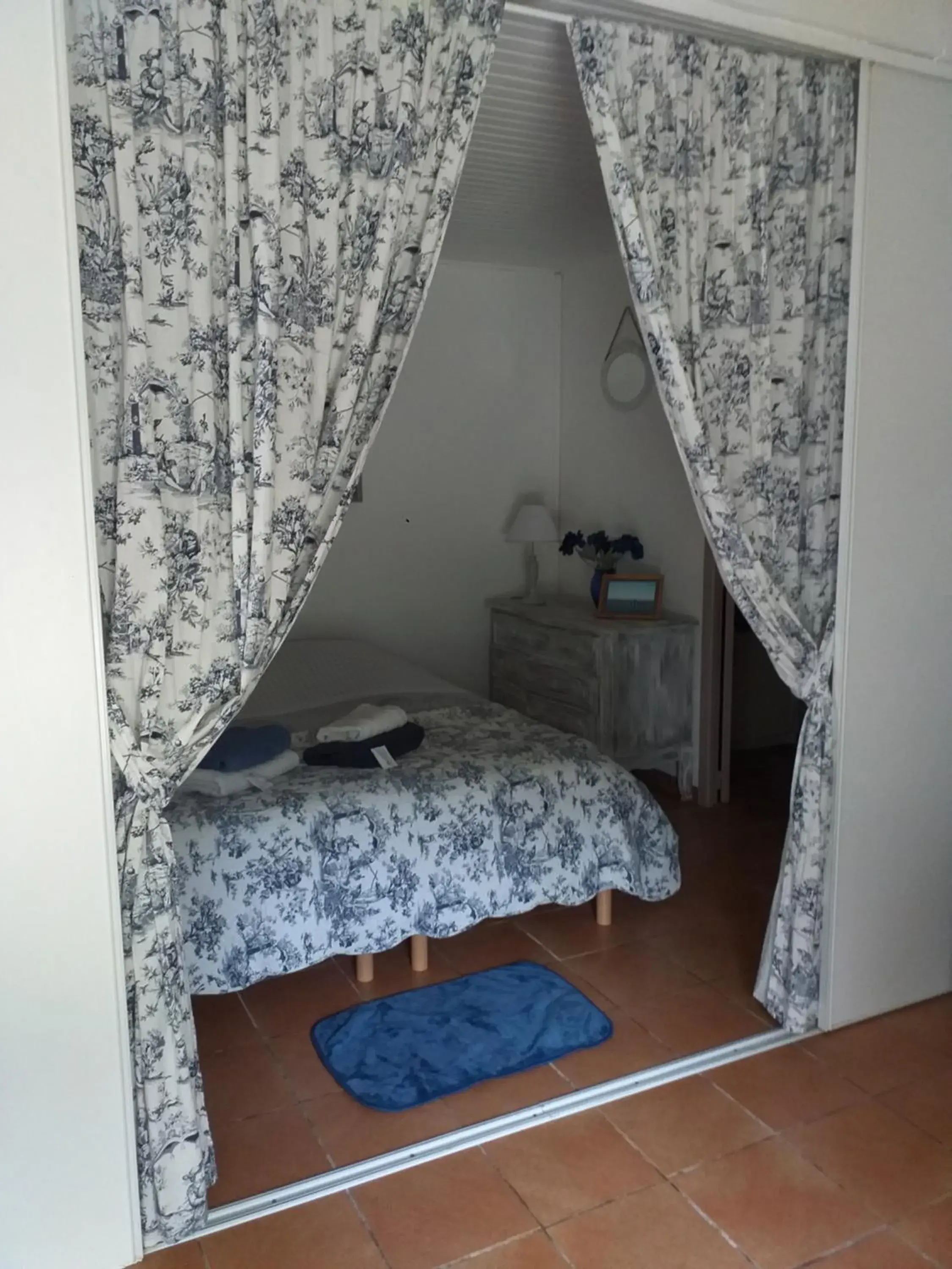 Standard Triple Studio in Les Demeures de la Laigne Standard Triple Studio in Les Demeures de la Laigne