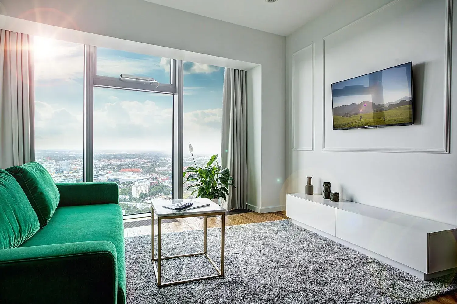 Suite with City View in 30th+ Floor Apartments in Sky Tower Suite with City View in 30th+ Floor Apartments in Sky Tower