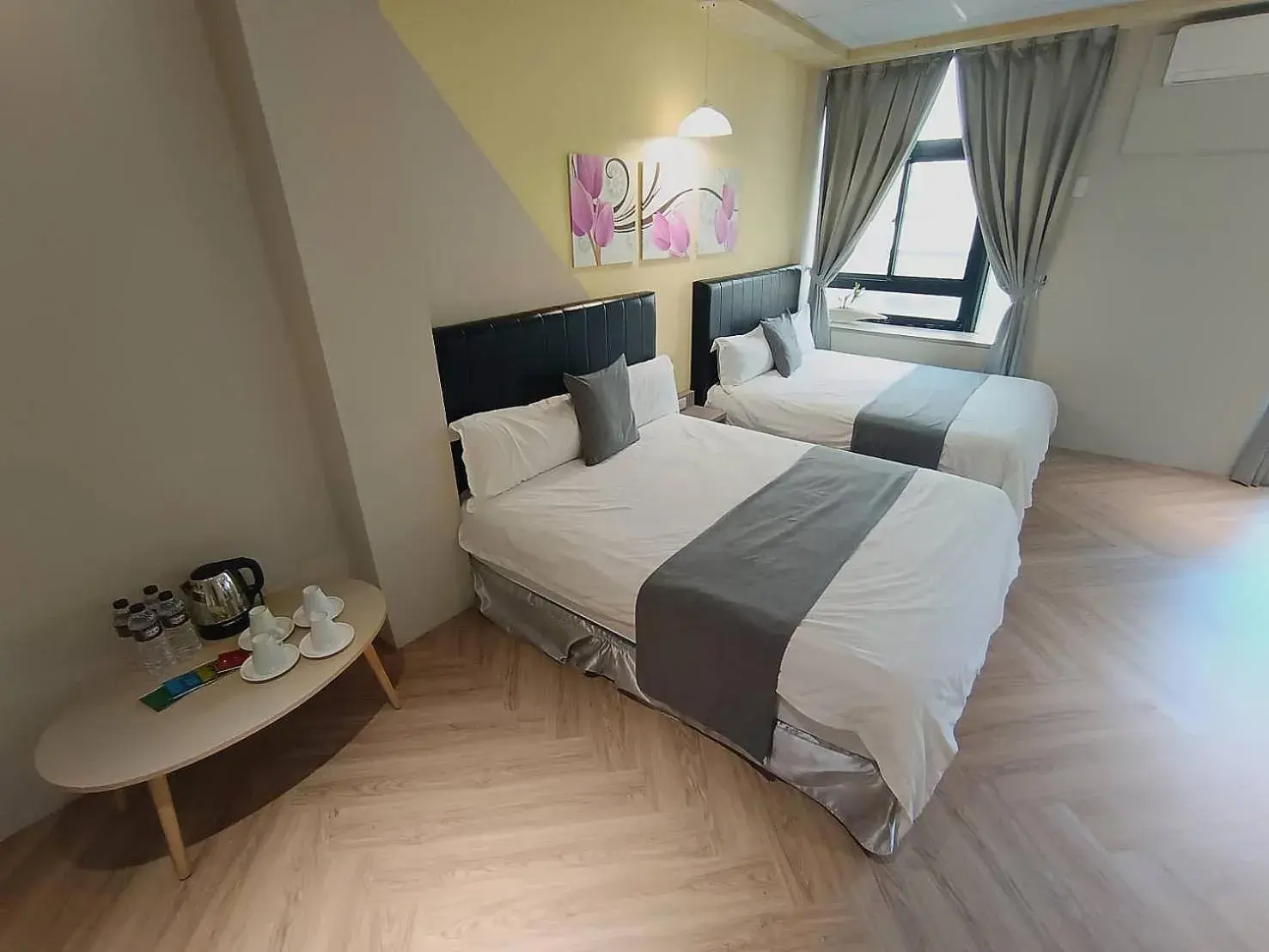 Comfort Quadruple Room in Light Shadow Comfort Quadruple Room in Light Shadow