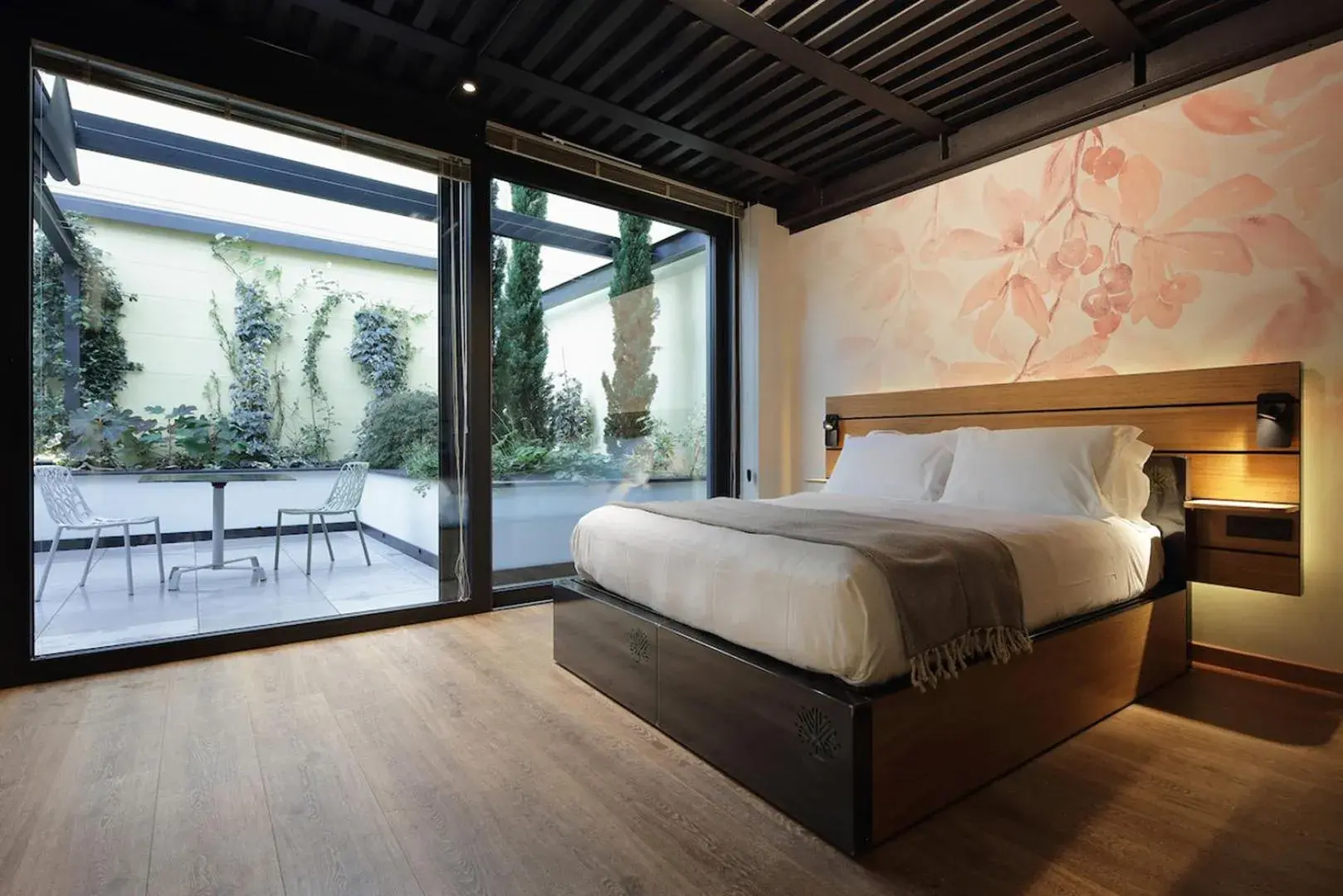 Superior Double or Twin Room with Garden View in VERSOVERDE HOTEL Alzaia Naviglio Grande Superior Double or Twin Room with Garden View in VERSOVERDE HOTEL Alzaia Naviglio Grande