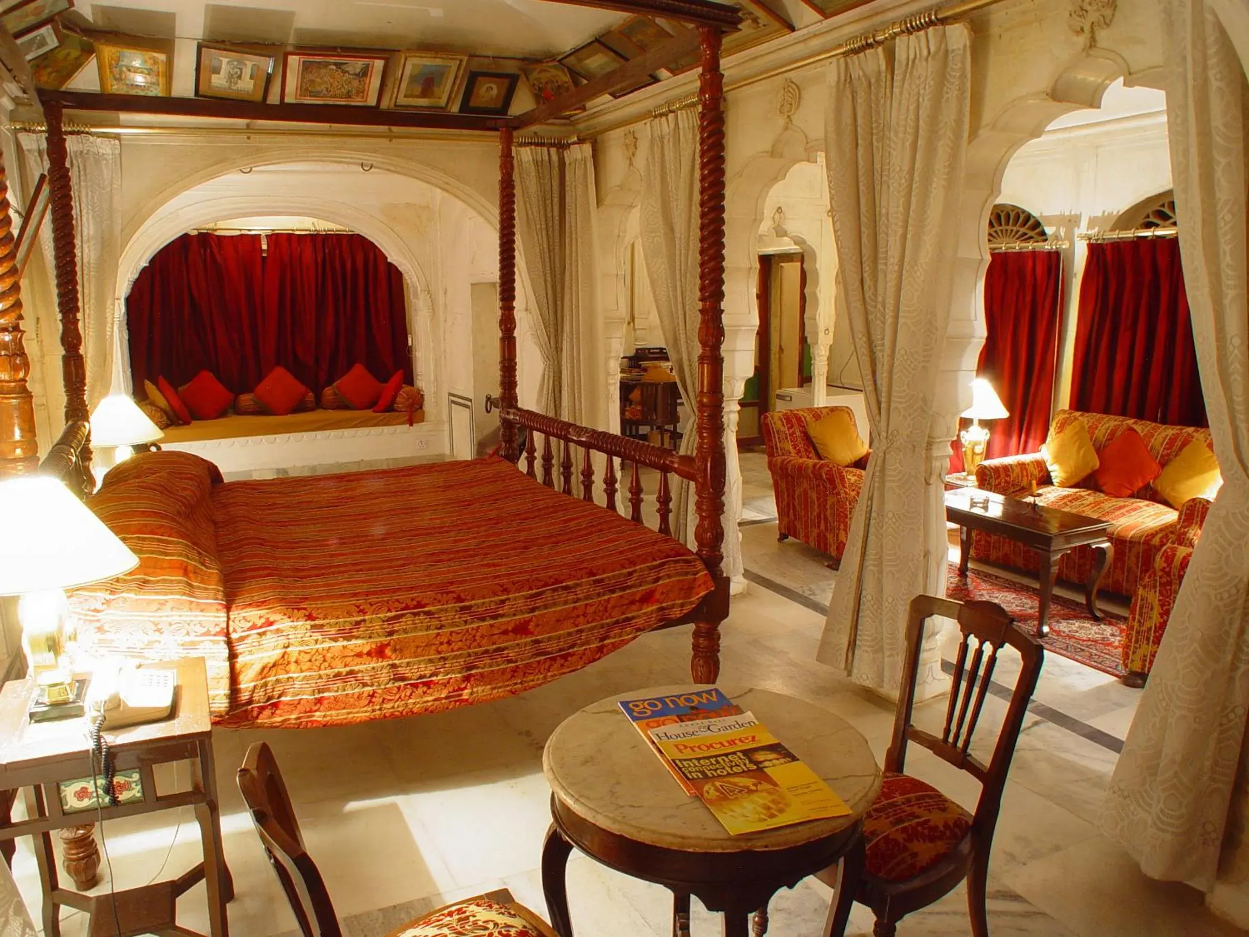 Deluxe Double or Twin Room in Hotel Castle Mandawa Deluxe Double or Twin Room in Hotel Castle Mandawa