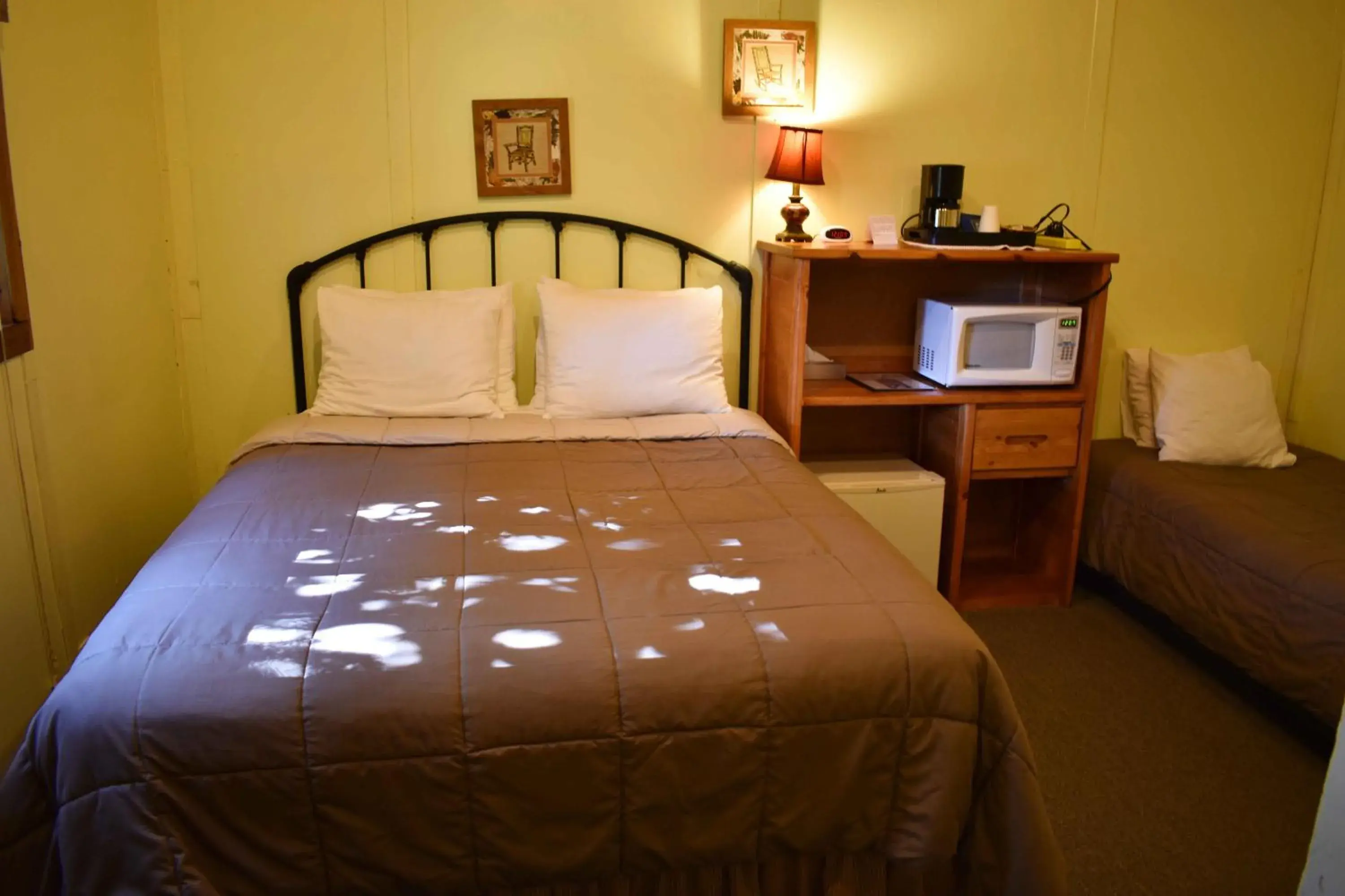 One-Bedroom Cabin in Exit Glacier Lodge One-Bedroom Cabin in Exit Glacier Lodge