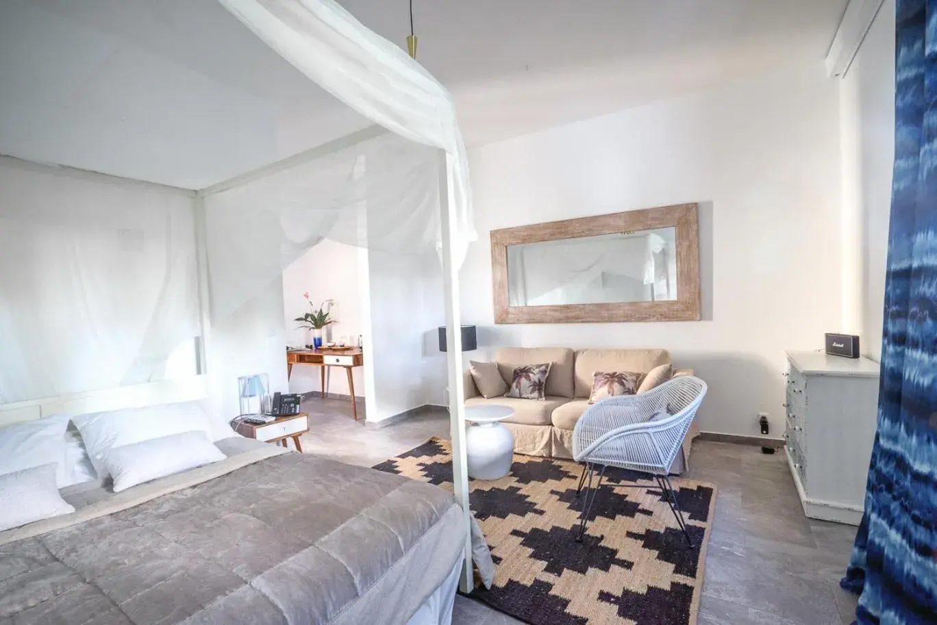 Suite with Garden View in Apolline Suite with Garden View in Apolline