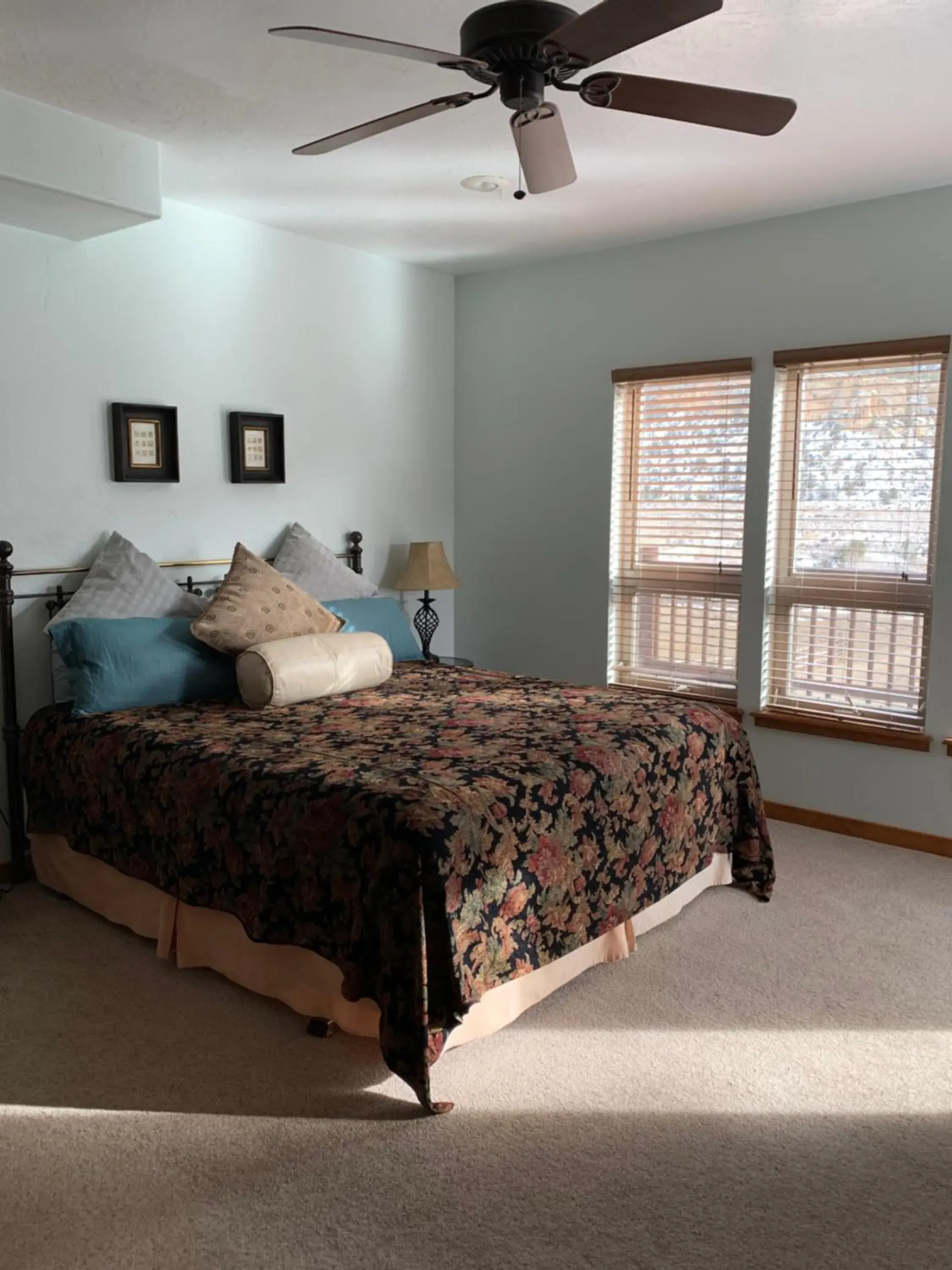 Calf Creek Falls in Slot Canyons Inn Bed & Breakfast Calf Creek Falls in Slot Canyons Inn Bed & Breakfast