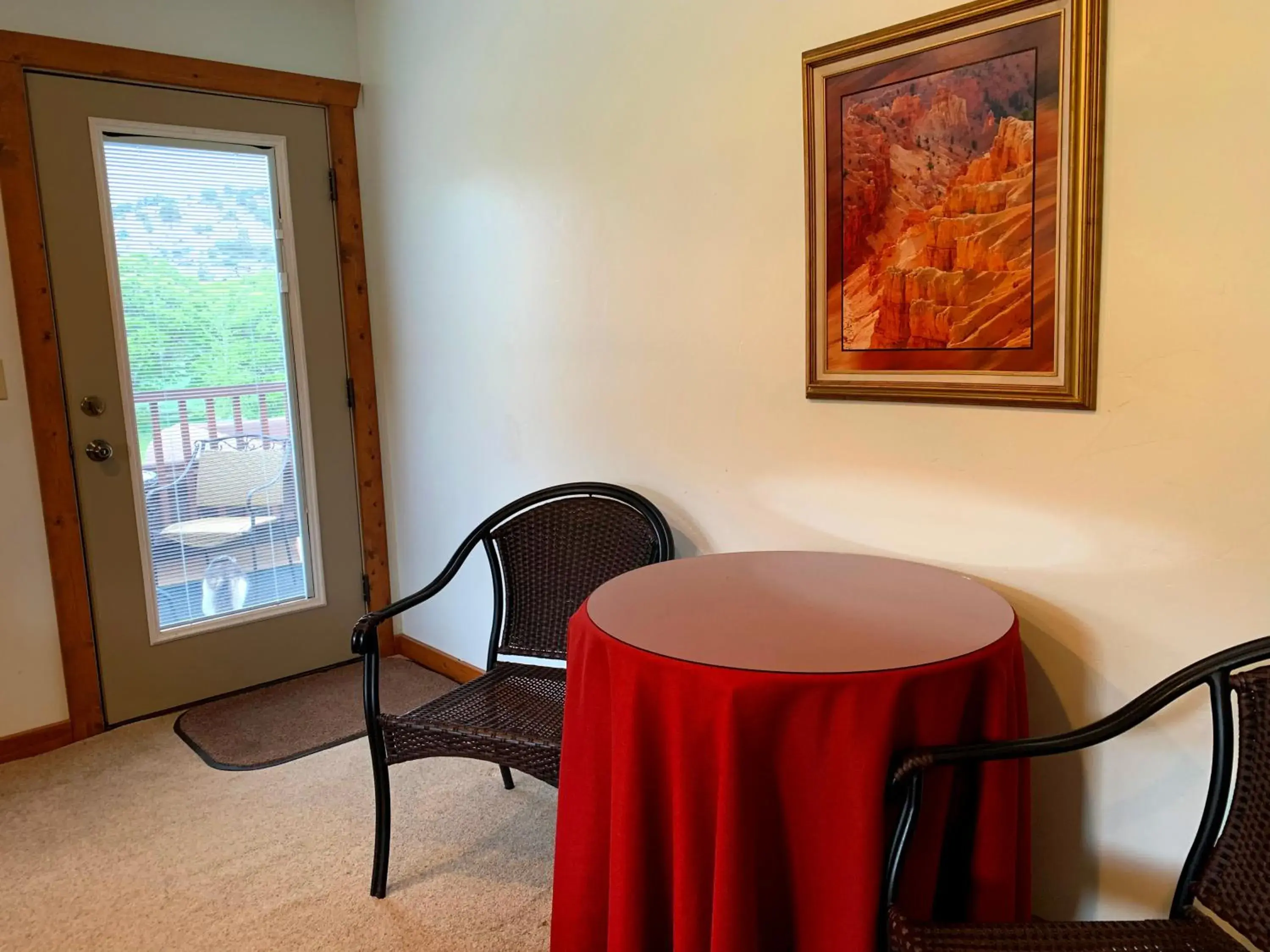 Metate Arch in Slot Canyons Inn Bed & Breakfast Metate Arch in Slot Canyons Inn Bed & Breakfast