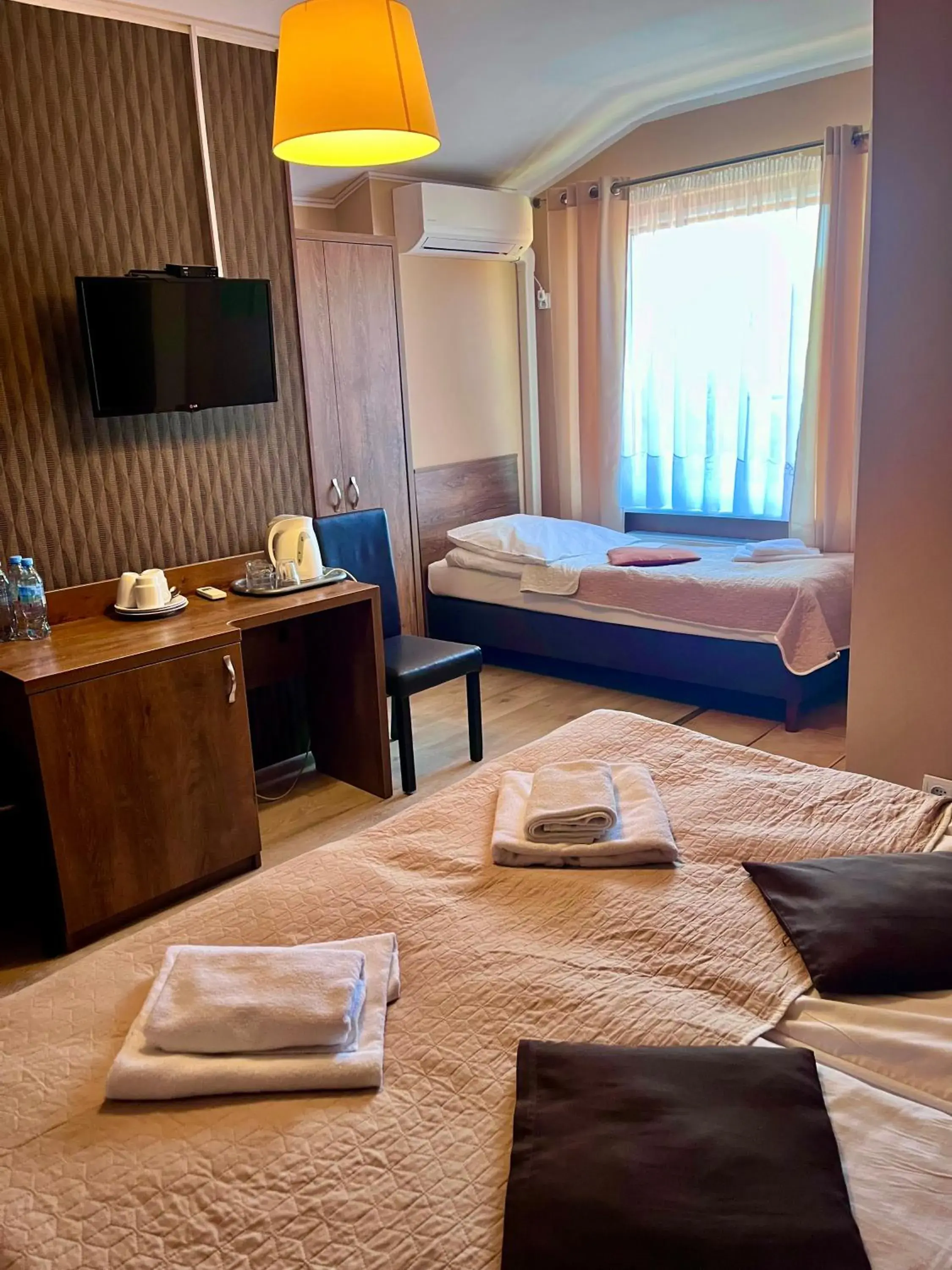 Triple Room in Stratos Triple Room in Stratos