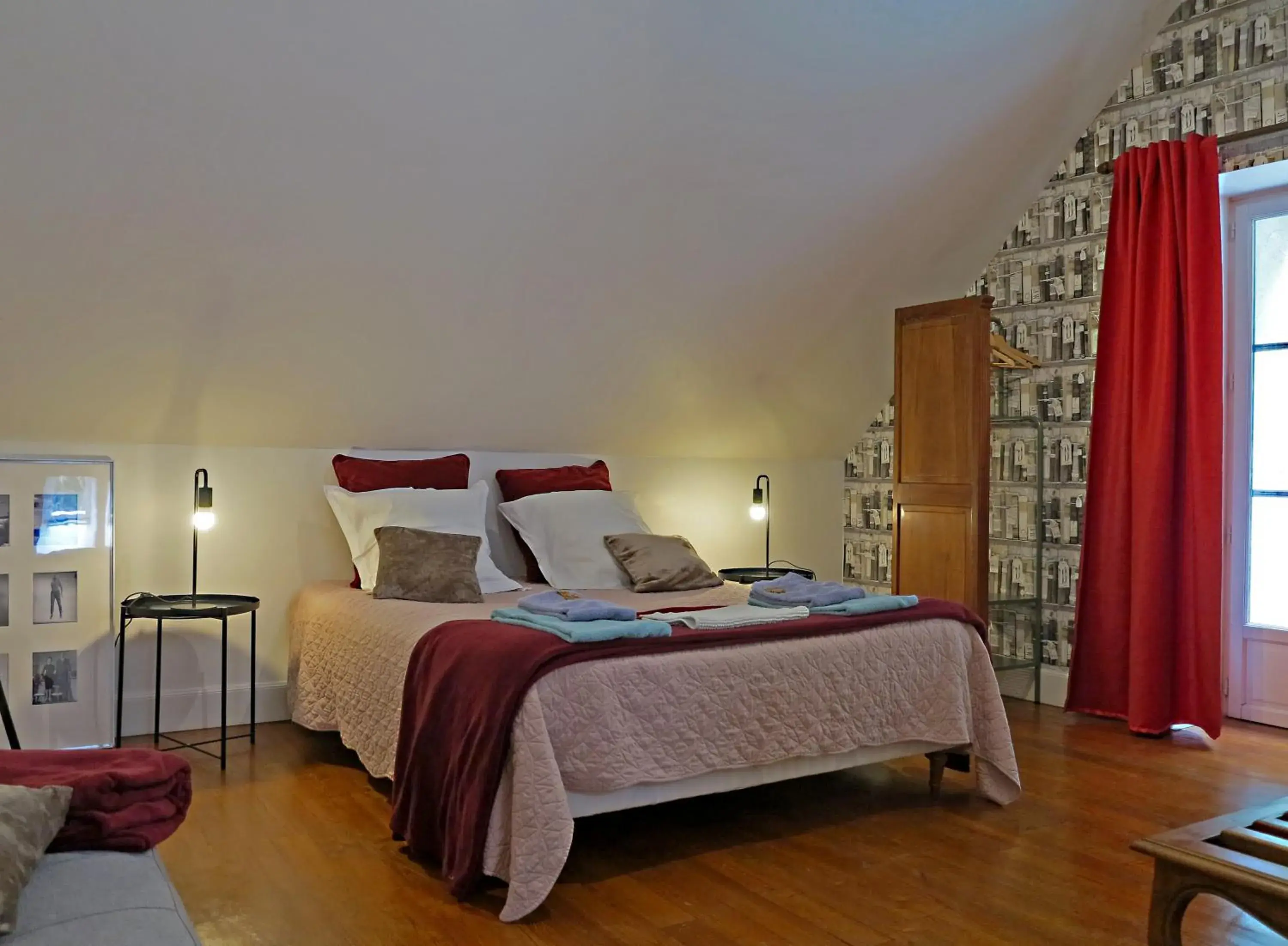 Double or Twin Room with Extra Bed - single occupancy in La Ferme de la Fosse Dionne Double or Twin Room with Extra Bed - single occupancy in La Ferme de la Fosse Dionne