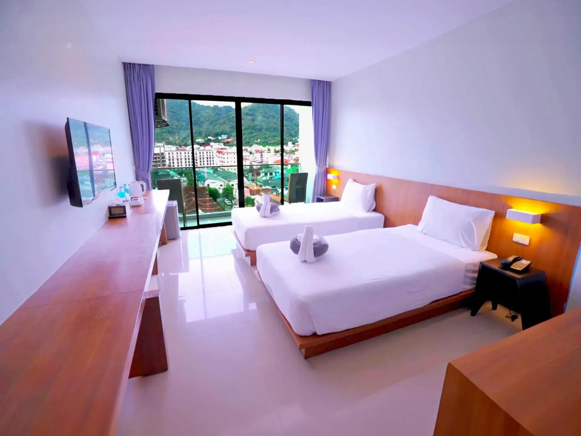 Superior Twin Room in Phoenix Grand Patong Superior Twin Room in Phoenix Grand Patong