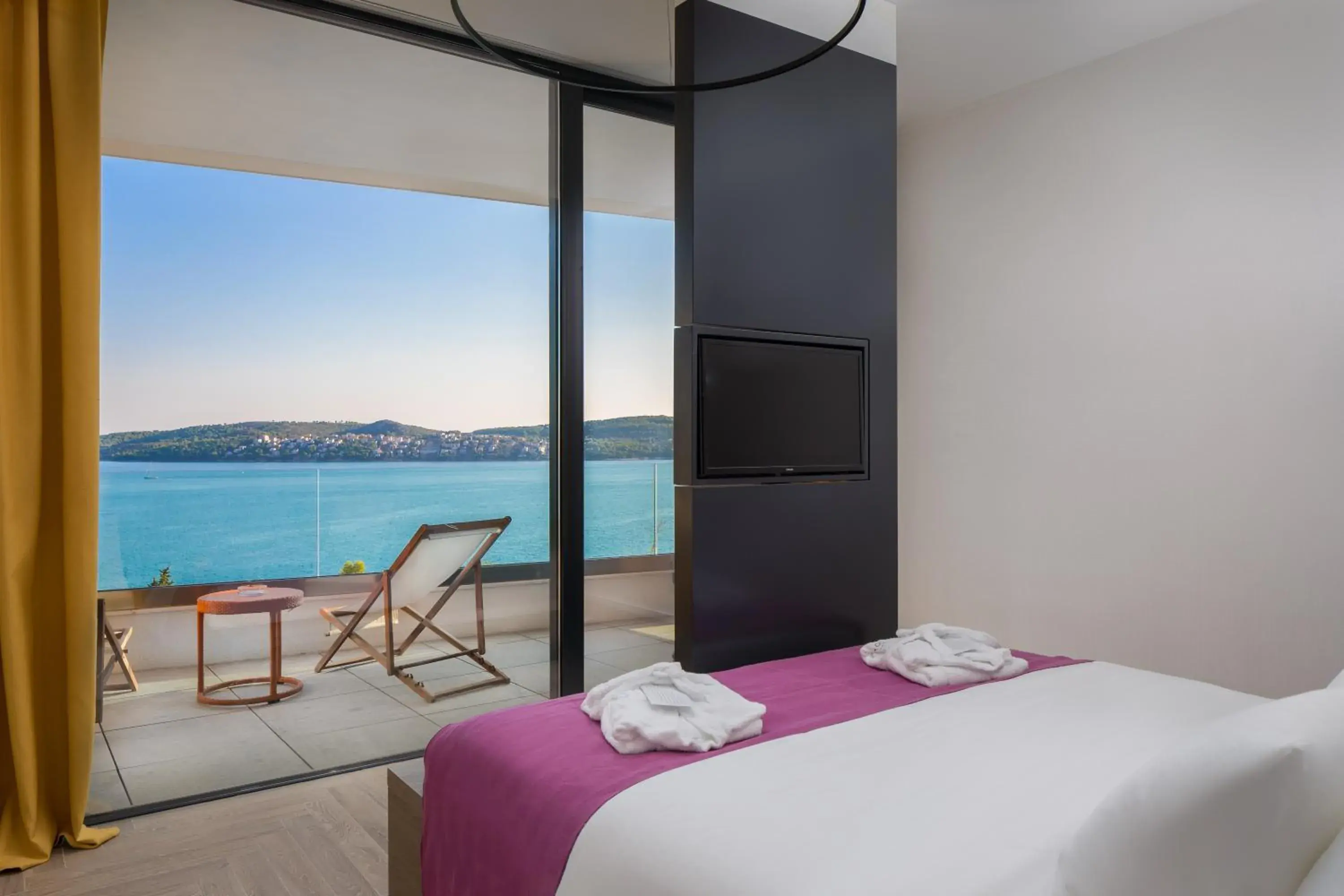 Deluxe Suite with Balcony and Sea View in Hotel Ola - Adults Only Deluxe Suite with Balcony and Sea View in Hotel Ola - Adults Only