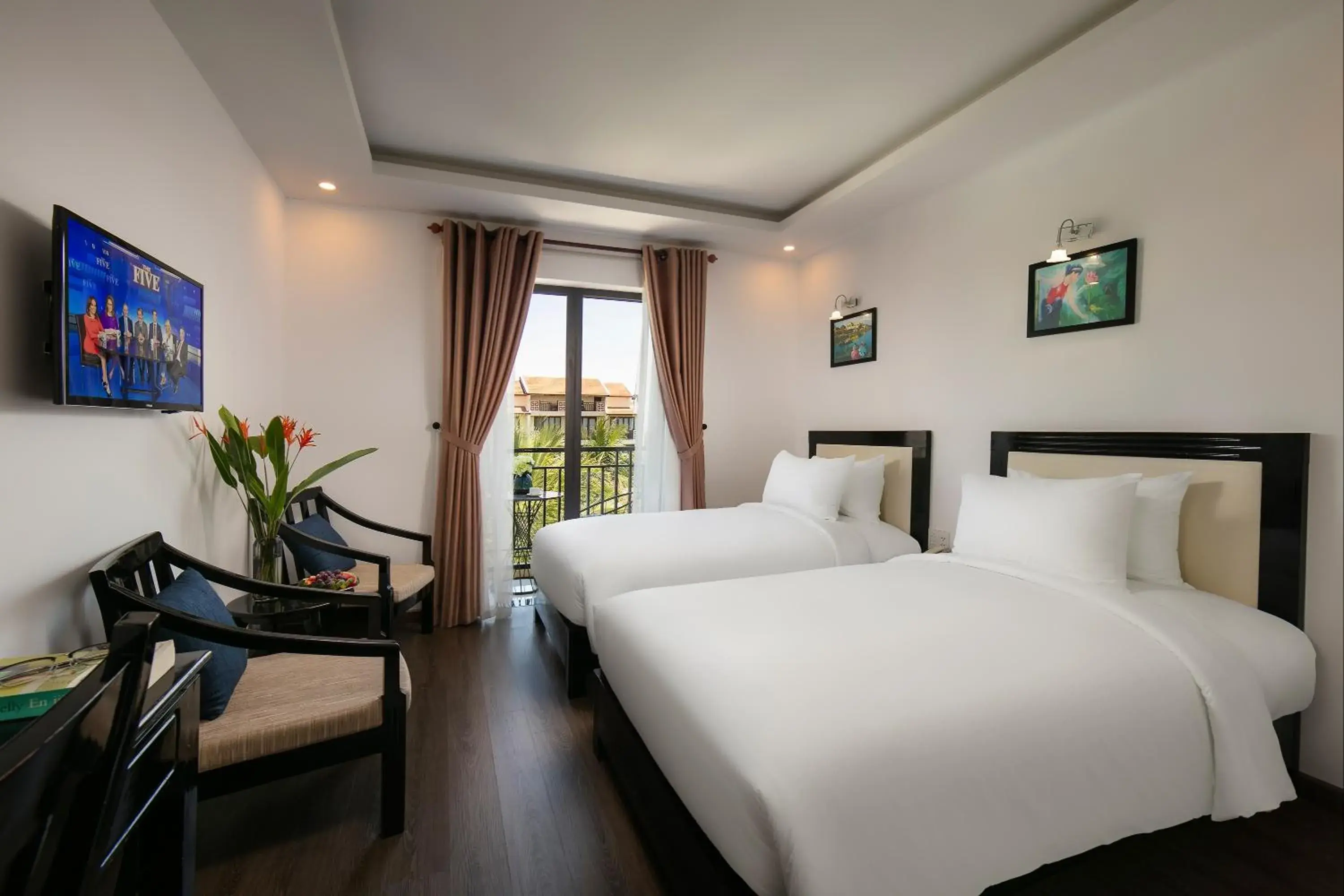 Superior Twin Room with City View in Hoi An Rose Garden Hotel Superior Twin Room with City View in Hoi An Rose Garden Hotel