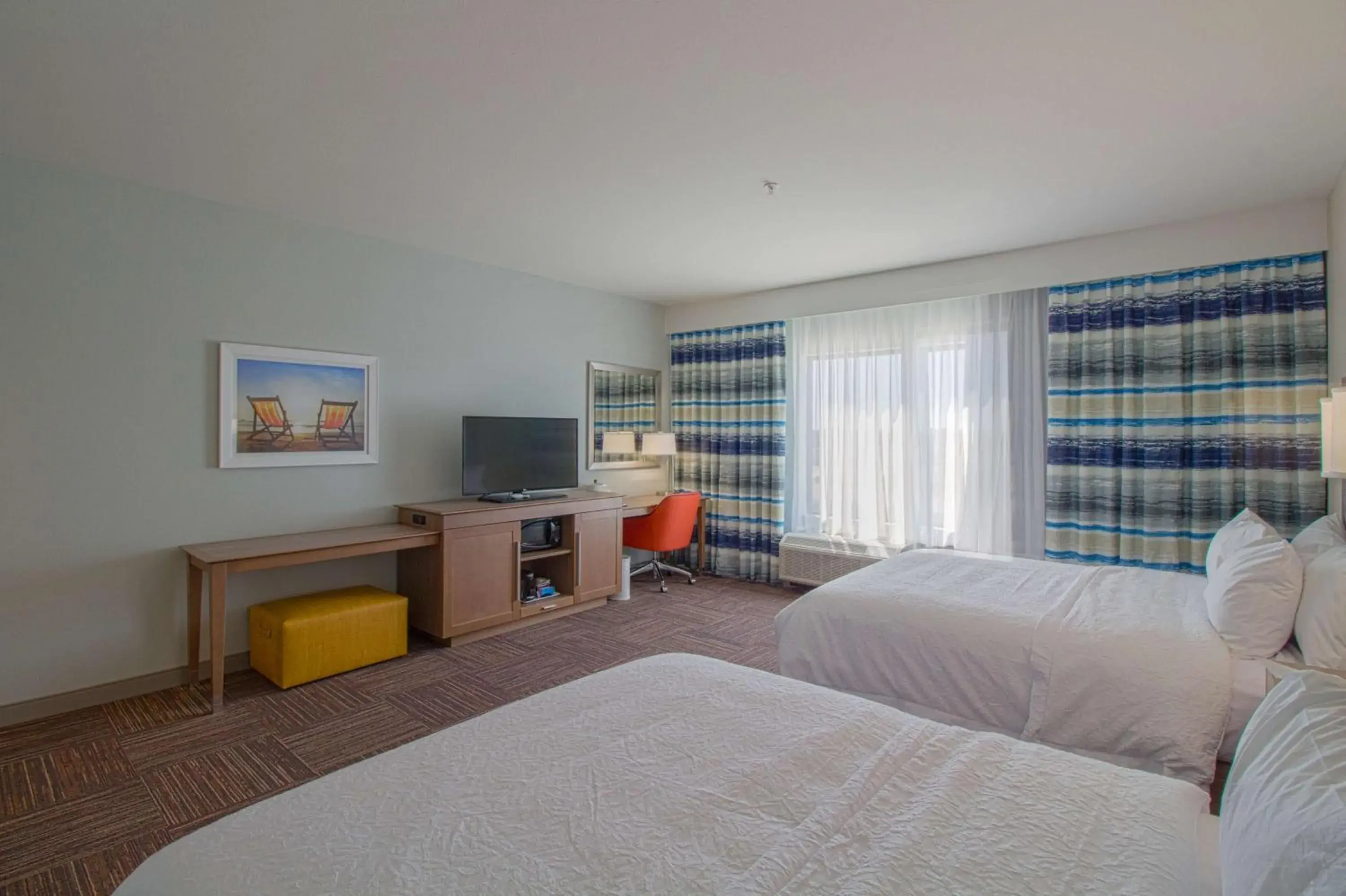 Queen Room with Two Queen Beds - Mobility Access/Non-Smoking in Hampton Inn Crestview South I-10, Fl Queen Room with Two Queen Beds - Mobility Access/Non-Smoking in Hampton Inn Crestview South I-10, Fl