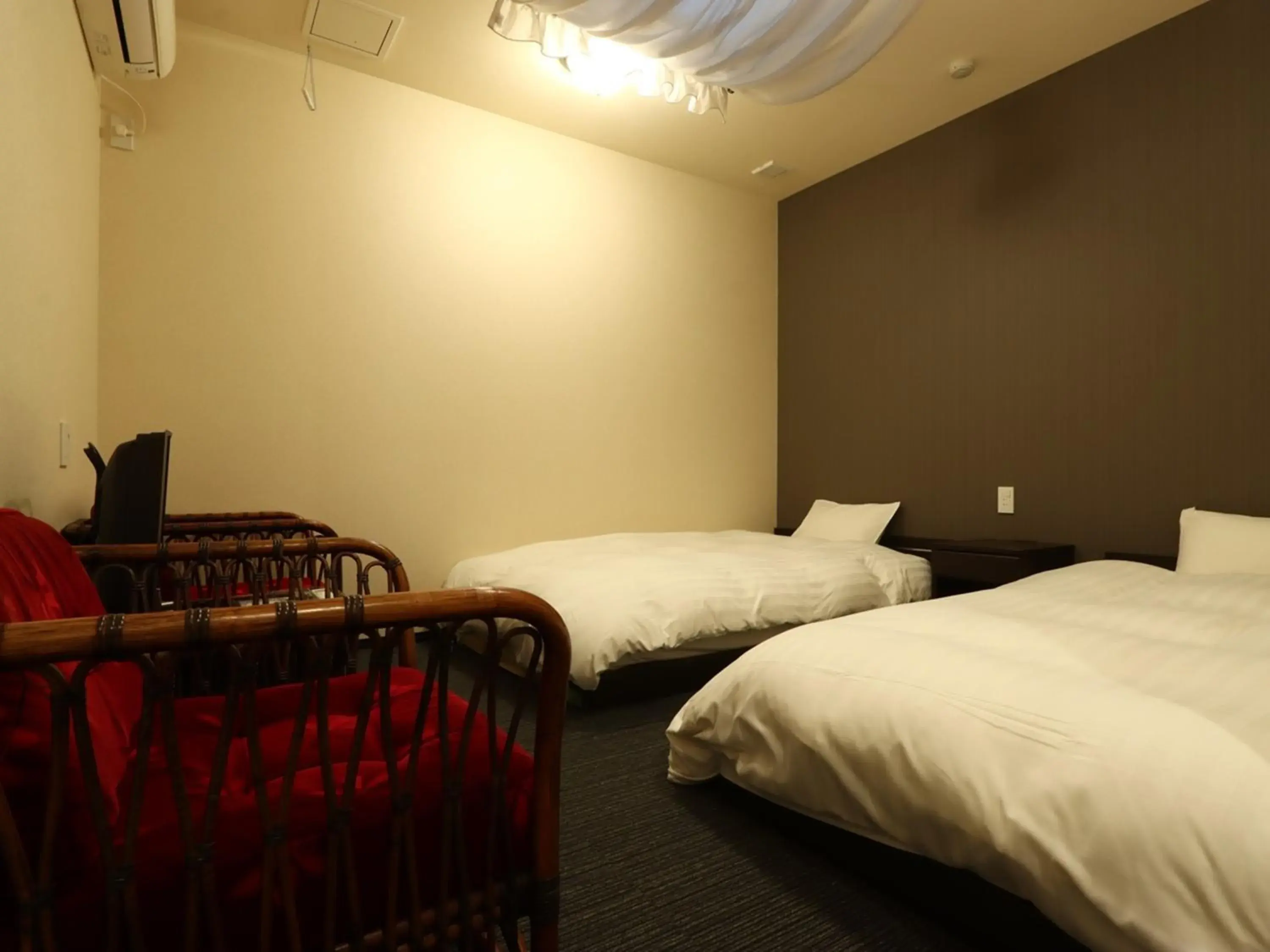 Twin Room - single occupancy in Ryokan Karasawa Twin Room - single occupancy in Ryokan Karasawa