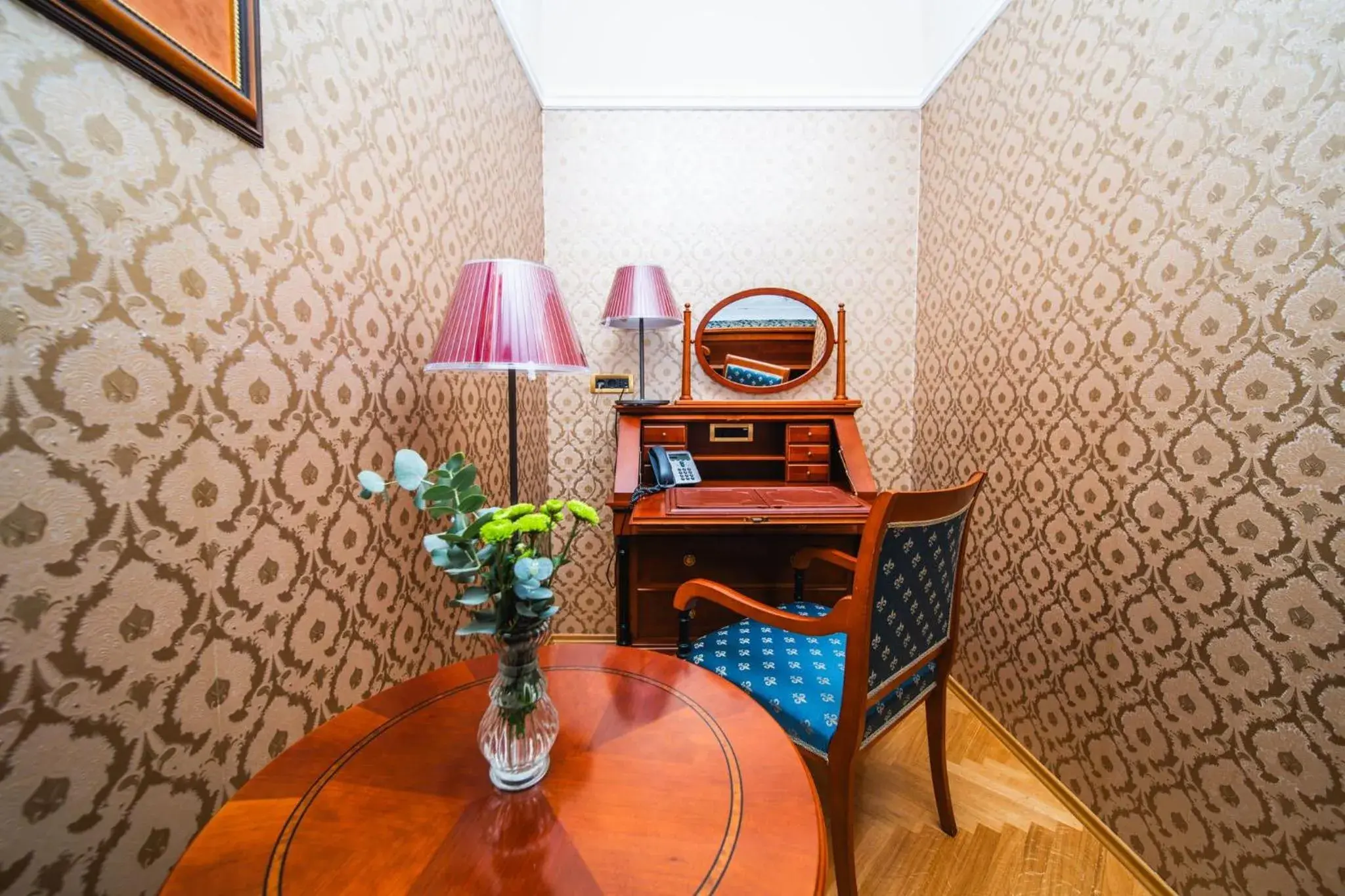 Superior Double Room in Boutique Hotel Kazbek Superior Double Room in Boutique Hotel Kazbek