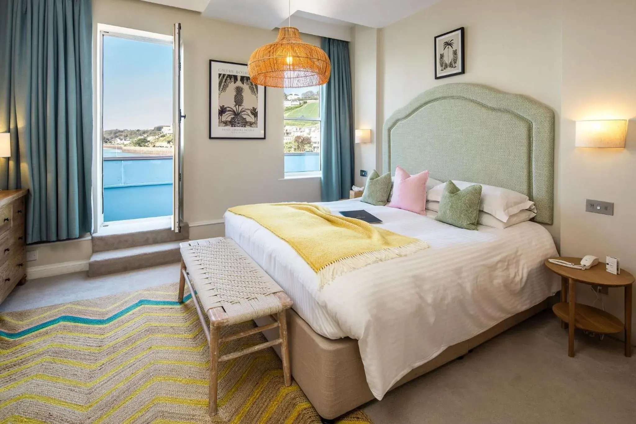 Deluxe Double Room with Balcony and Sea View in The Moorings Hotel & Restaurant Deluxe Double Room with Balcony and Sea View in The Moorings Hotel & Restaurant