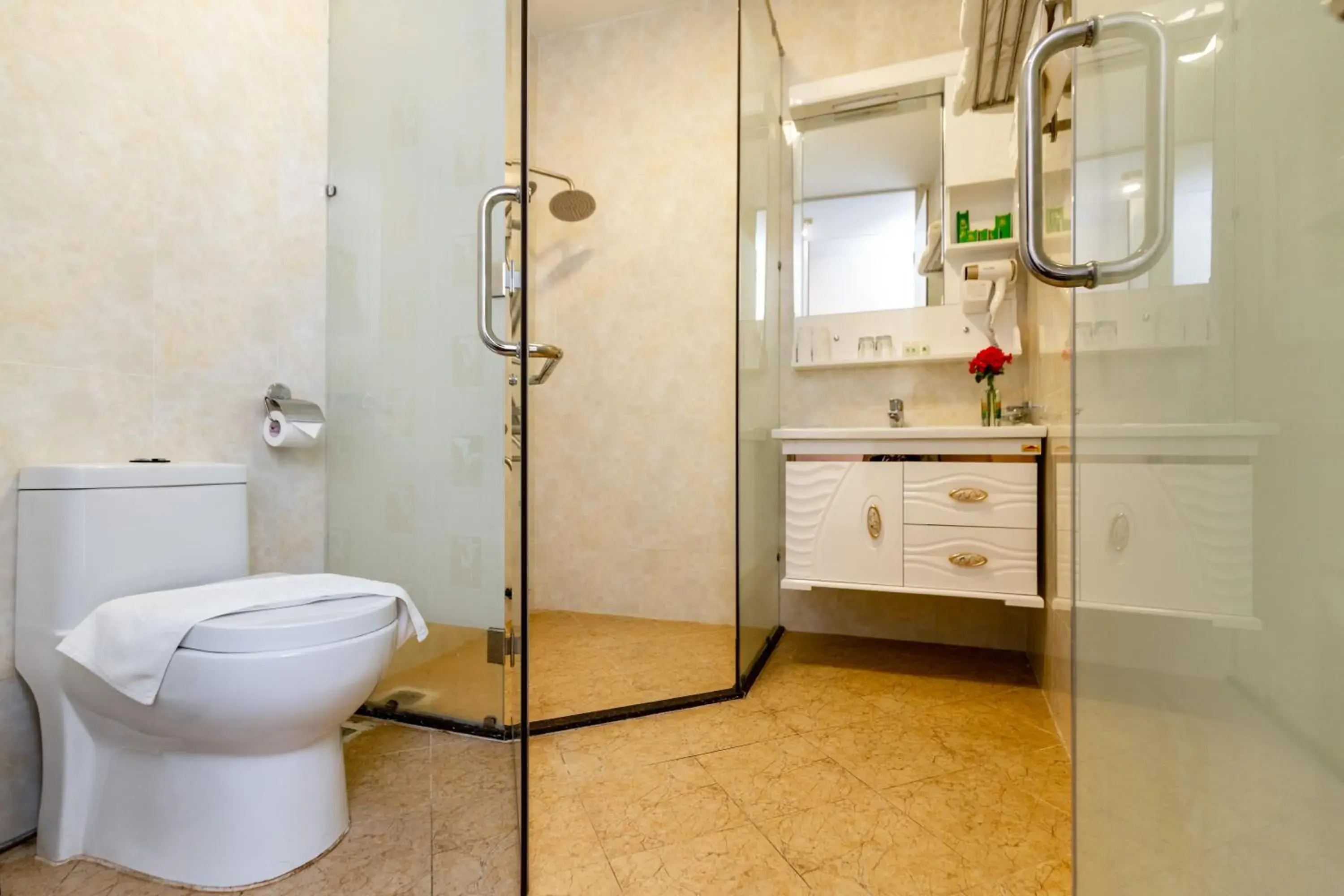 Superior Double Room - single occupancy in Thuy Hoang Nguyen Resort & Spa Superior Double Room - single occupancy in Thuy Hoang Nguyen Resort & Spa